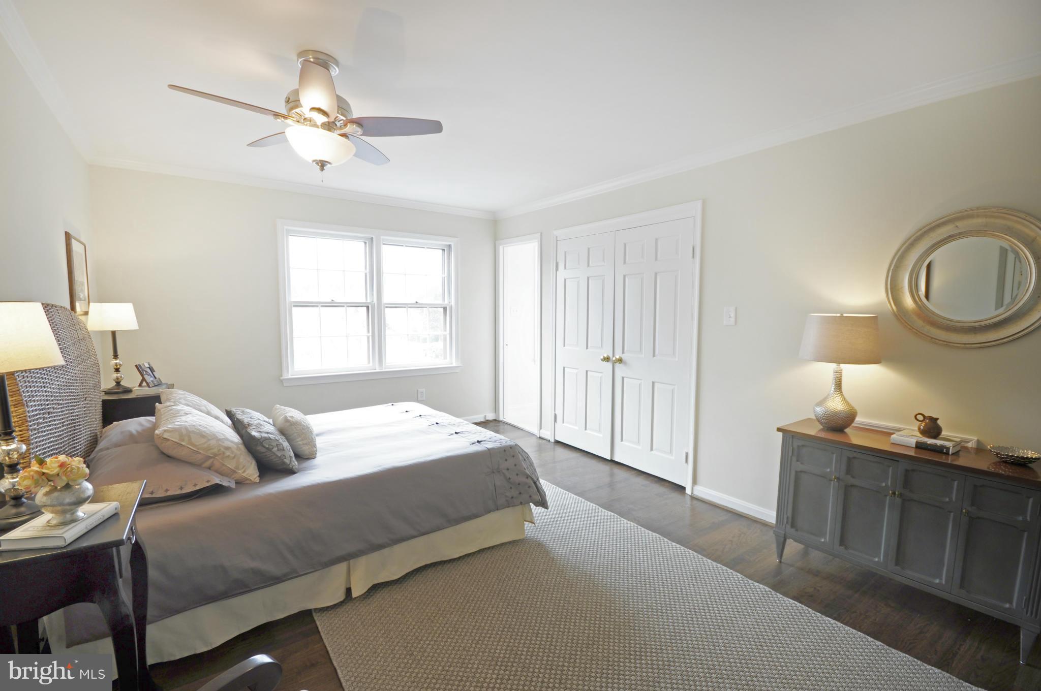 KINGS MANOR TOWNE HOUSES - Residential