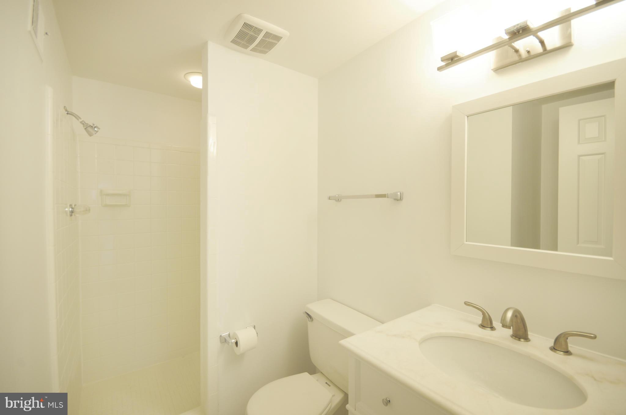 KINGS MANOR TOWNE HOUSES - Residential