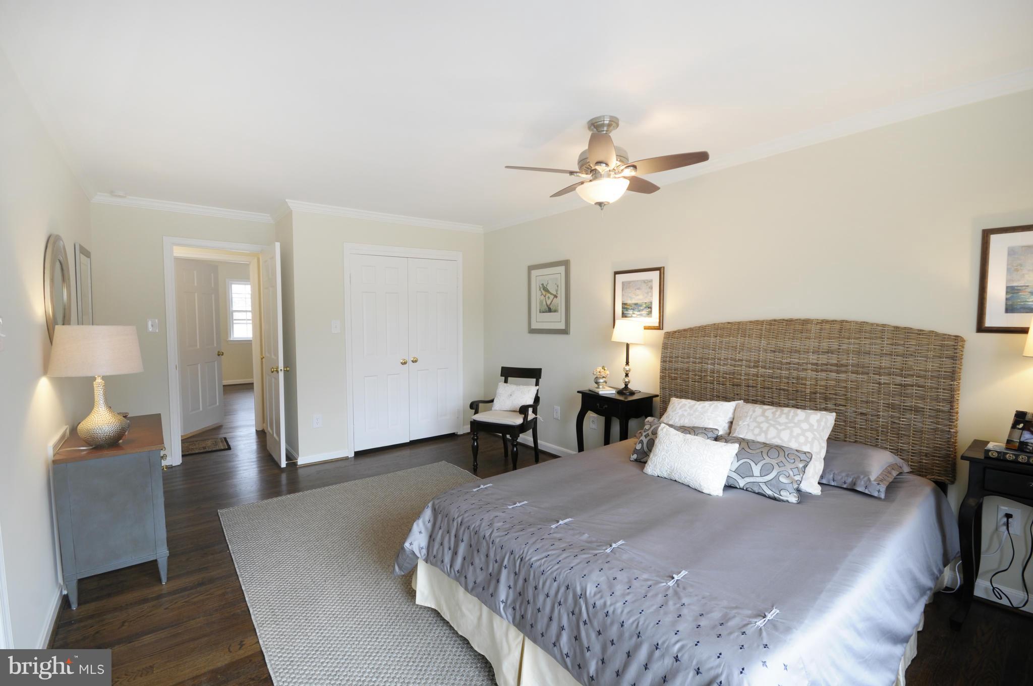 KINGS MANOR TOWNE HOUSES - Residential