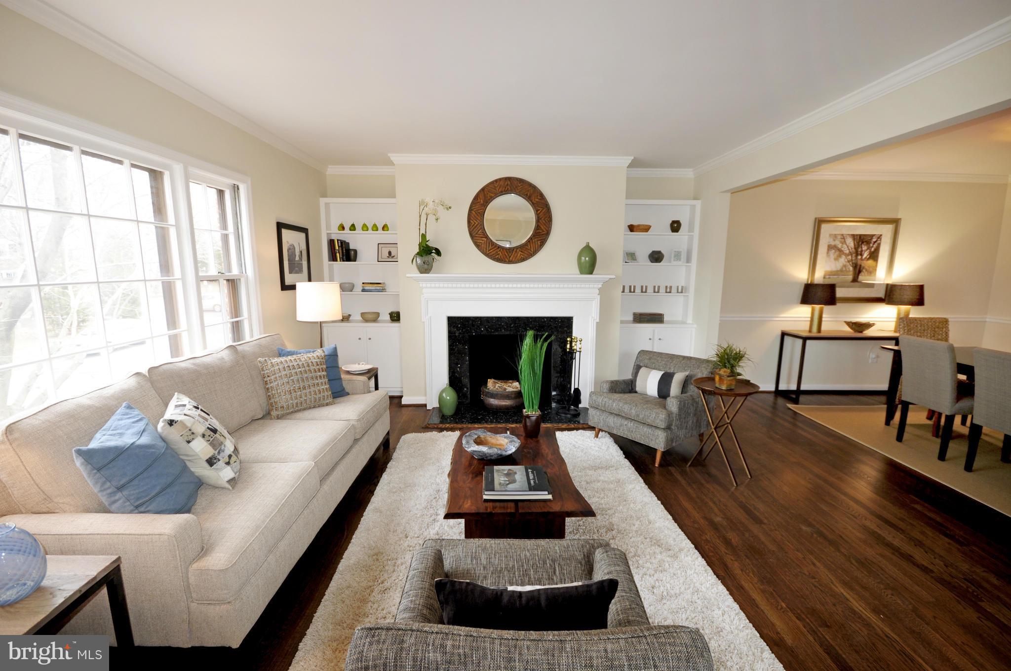 KINGS MANOR TOWNE HOUSES - Residential