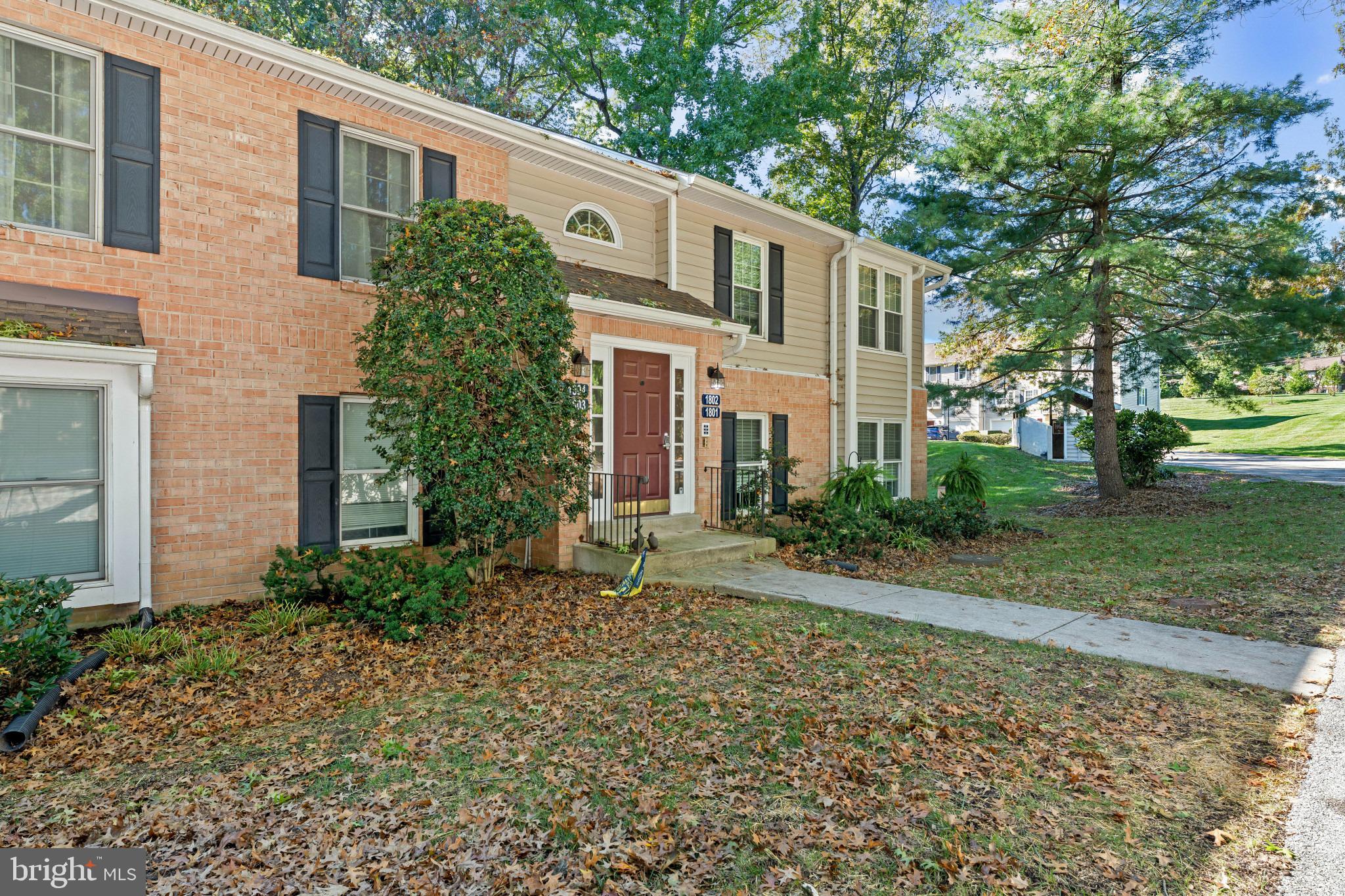 1802 N GLEN DRIVE 1802