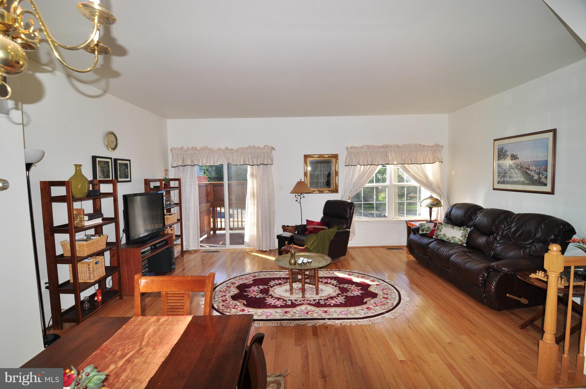 GUNSTON CORNER - Residential