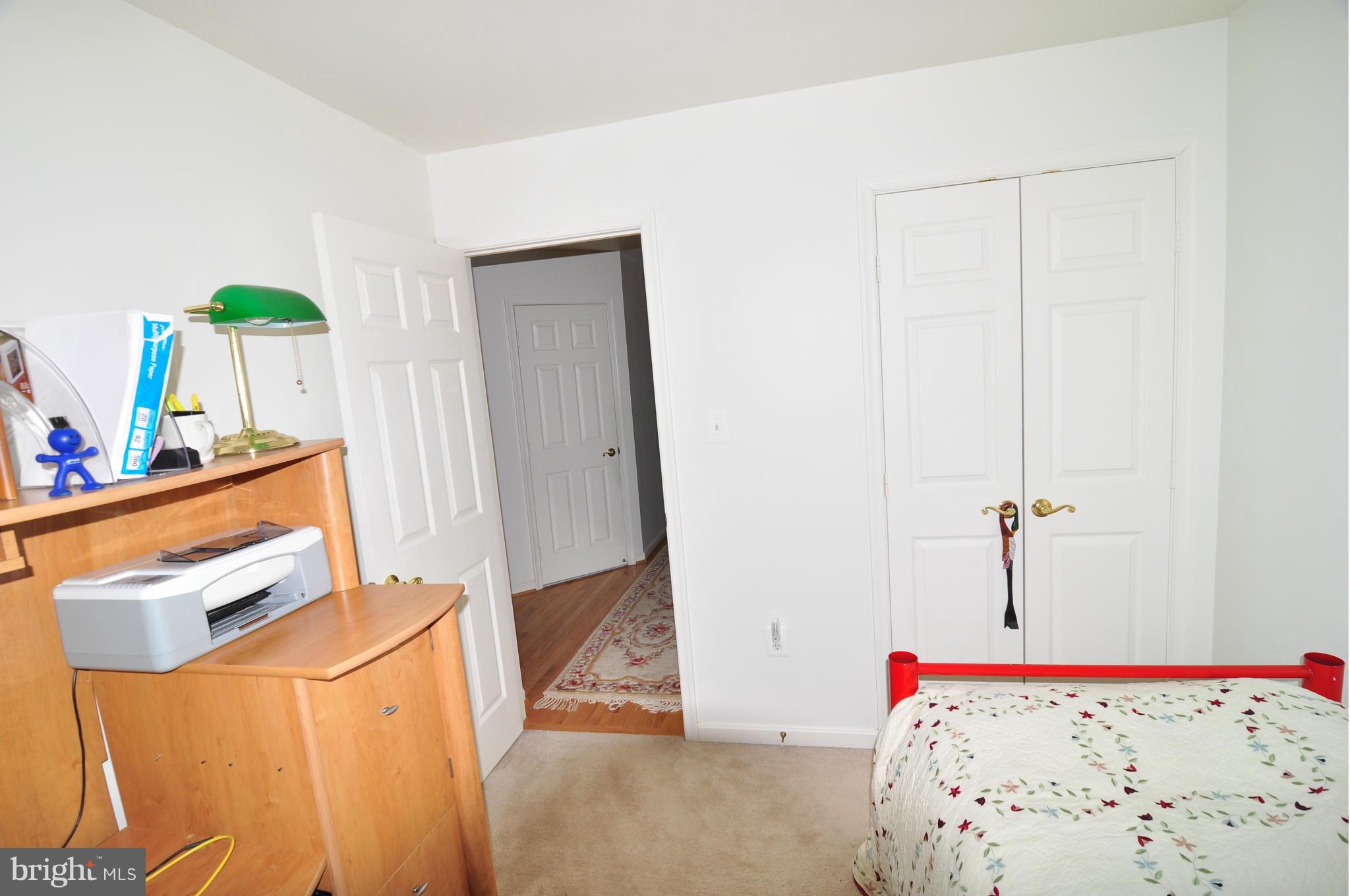 GUNSTON CORNER - Residential