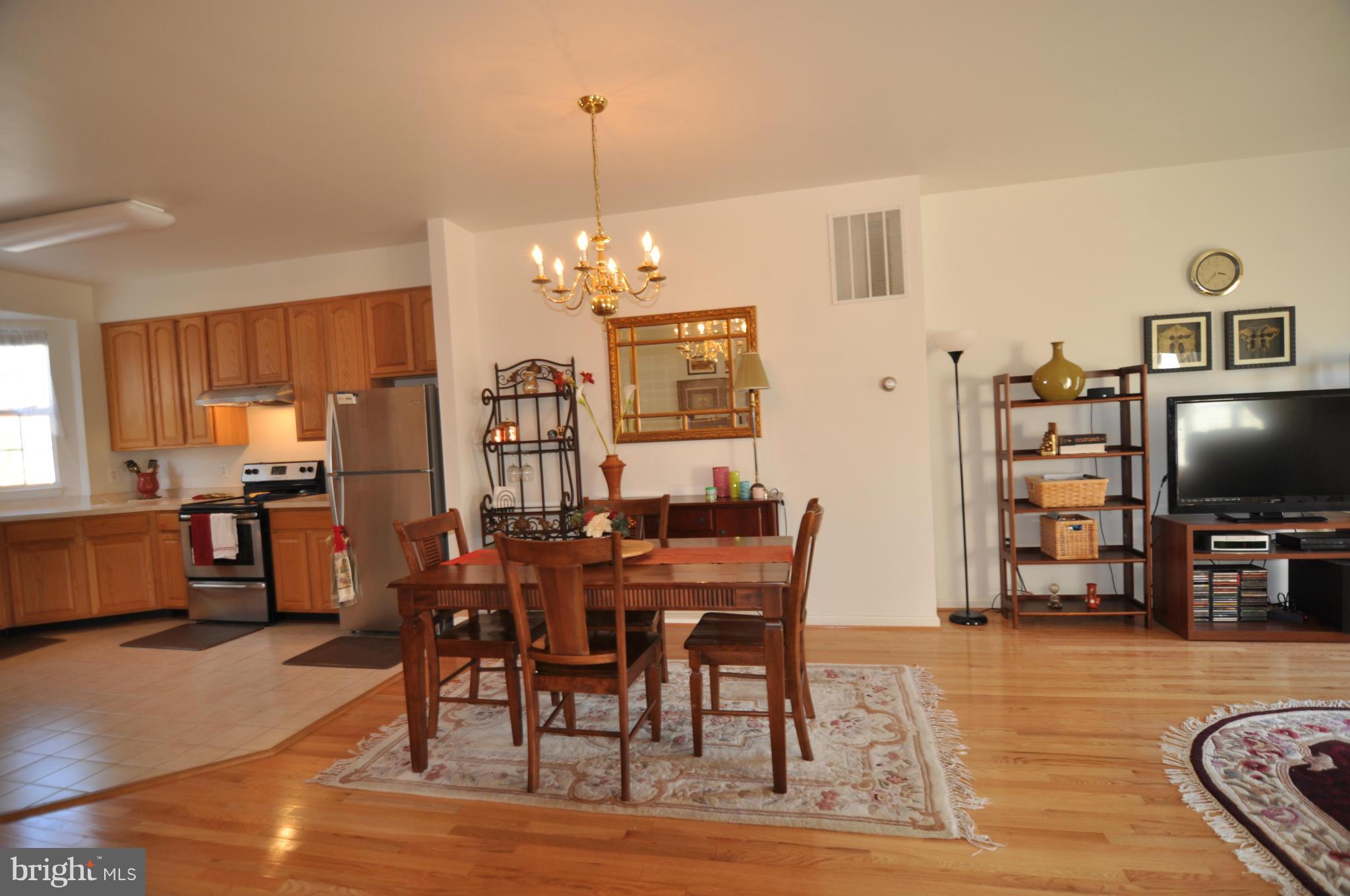 GUNSTON CORNER - Residential