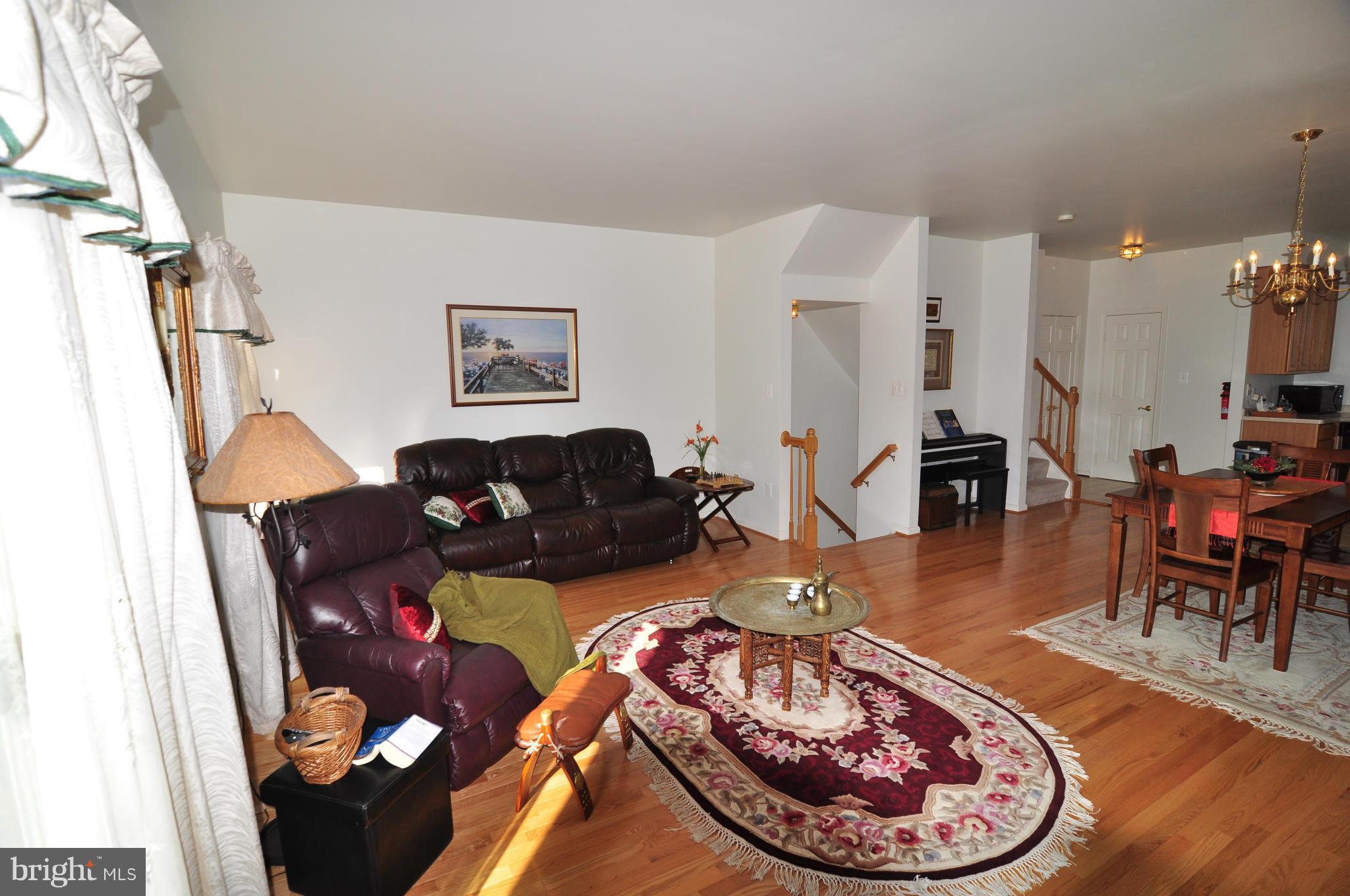 GUNSTON CORNER - Residential