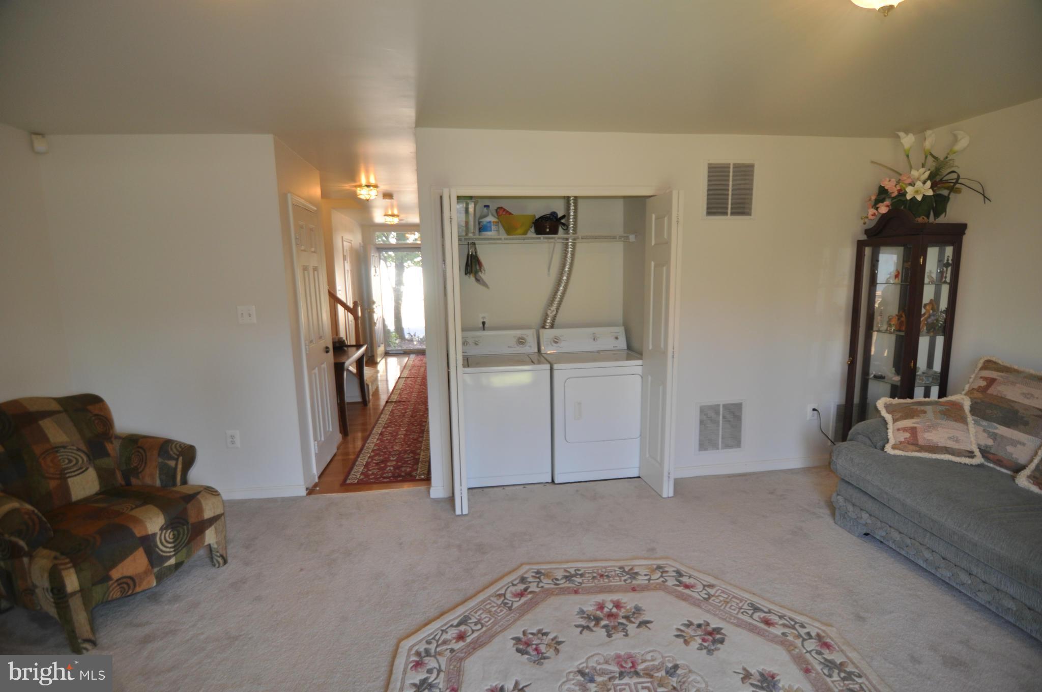 GUNSTON CORNER - Residential