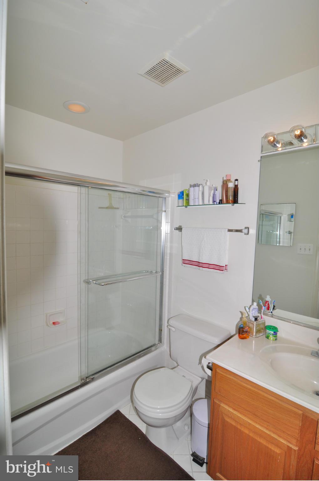 GUNSTON CORNER - Residential