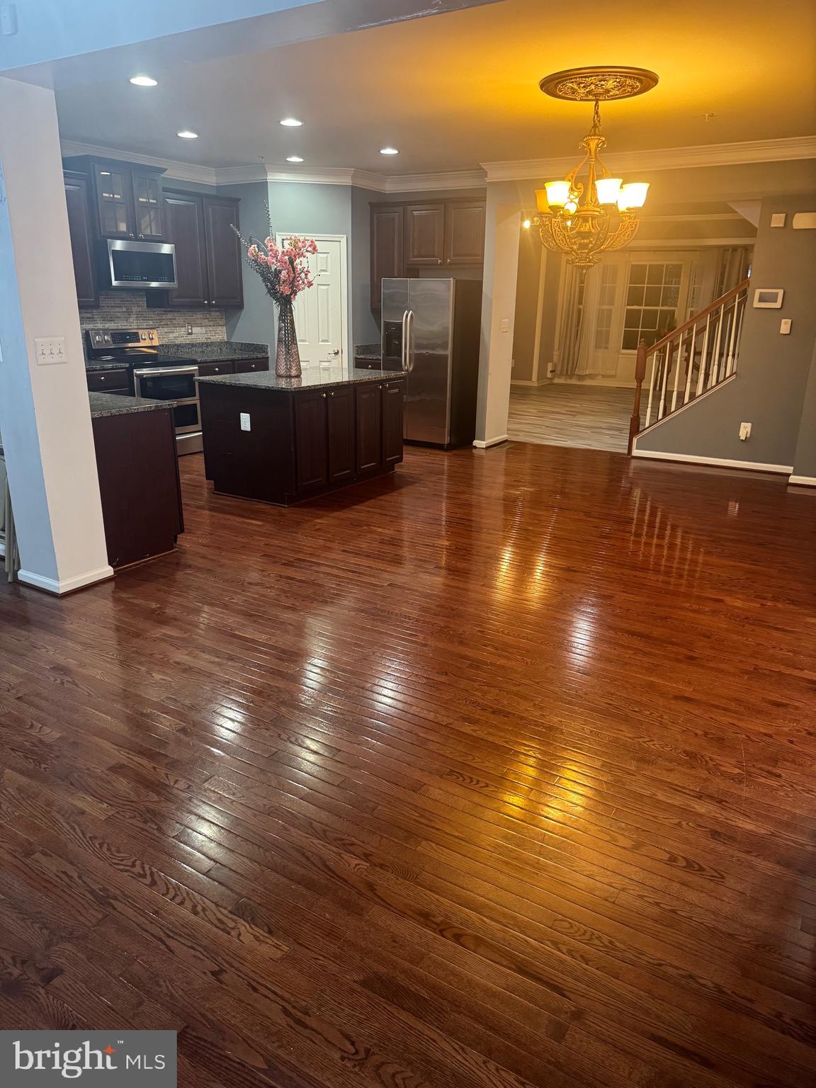 2135 CONGRESBURY PLACE