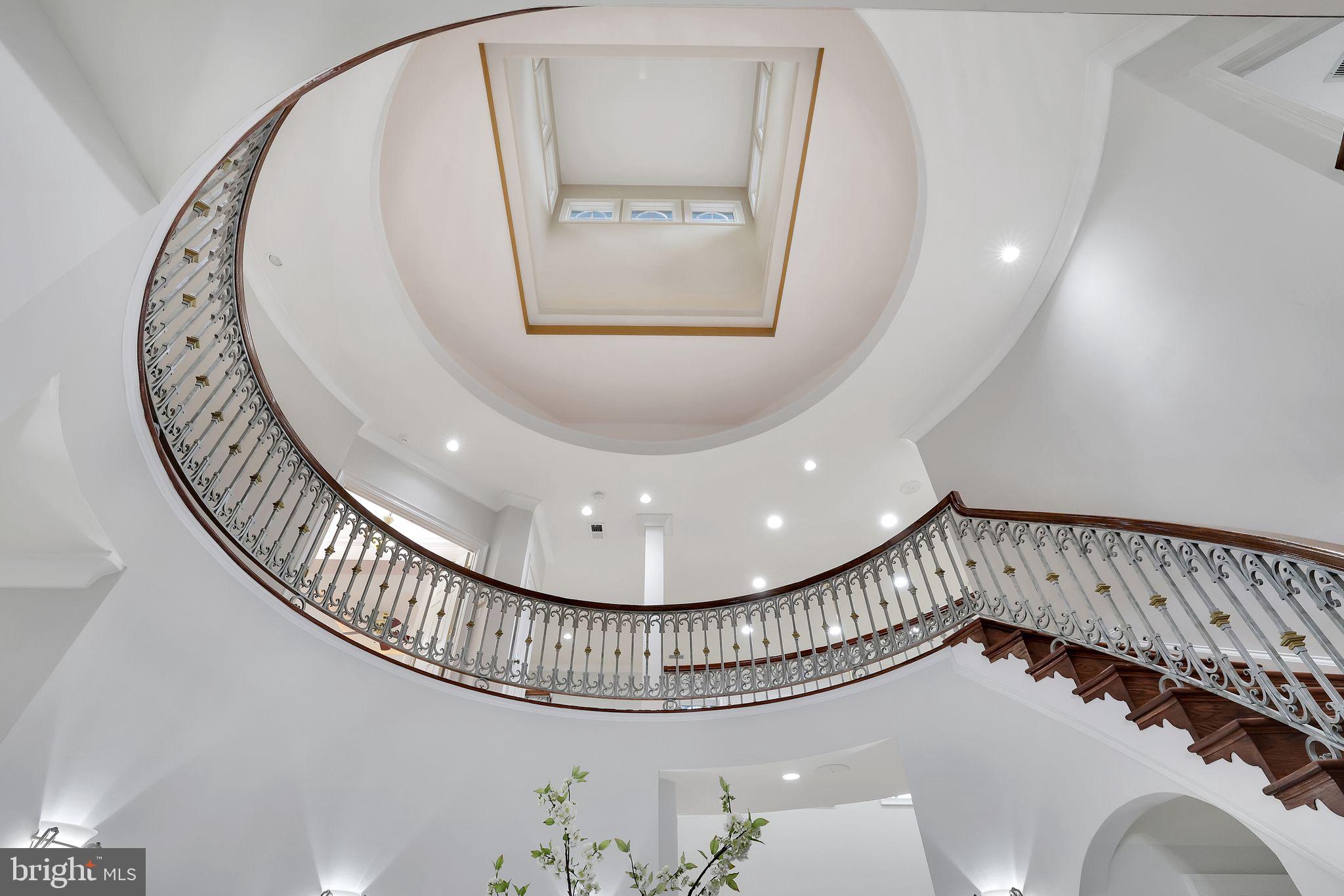 ARLINGWOOD - Residential