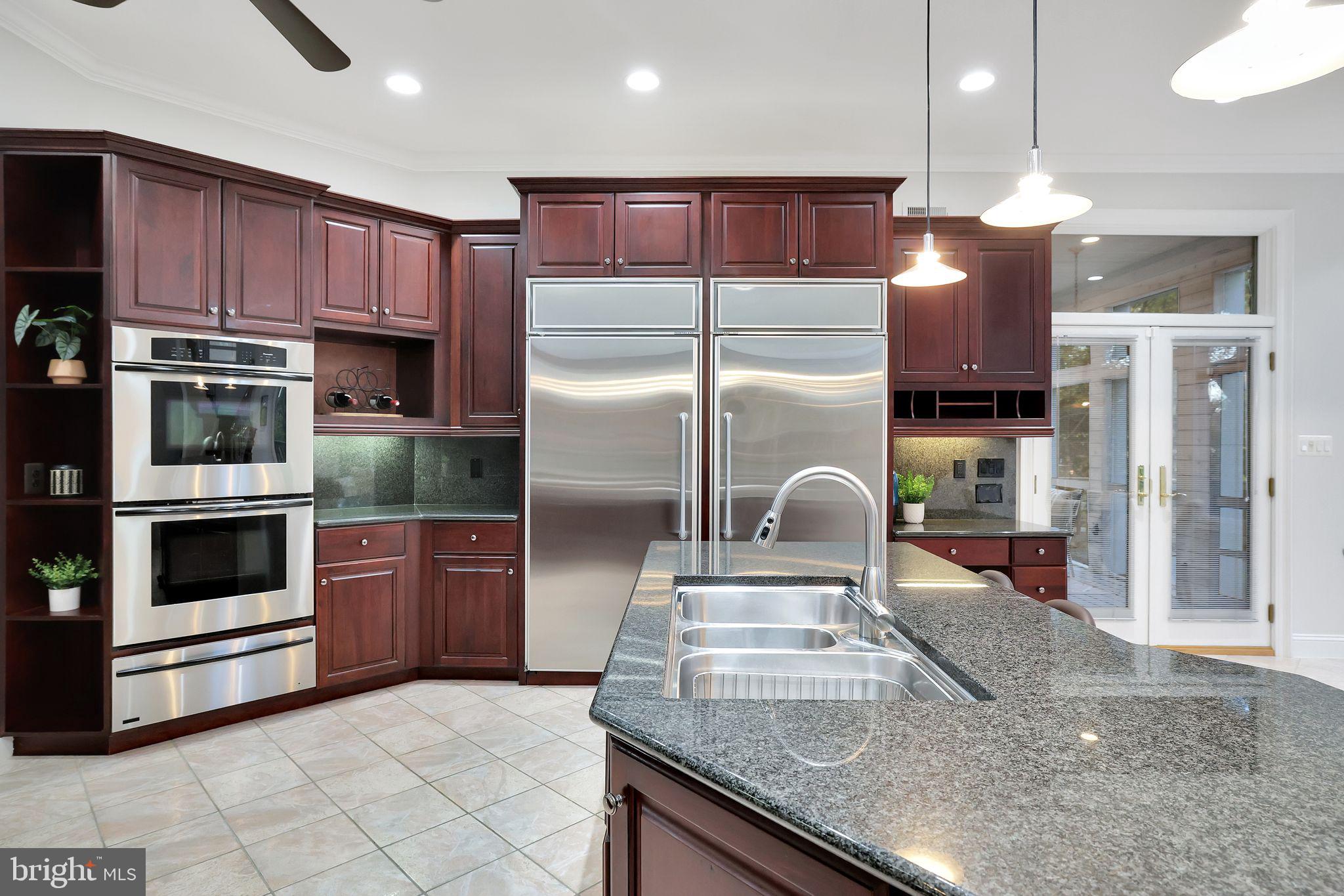 ARLINGWOOD - Residential