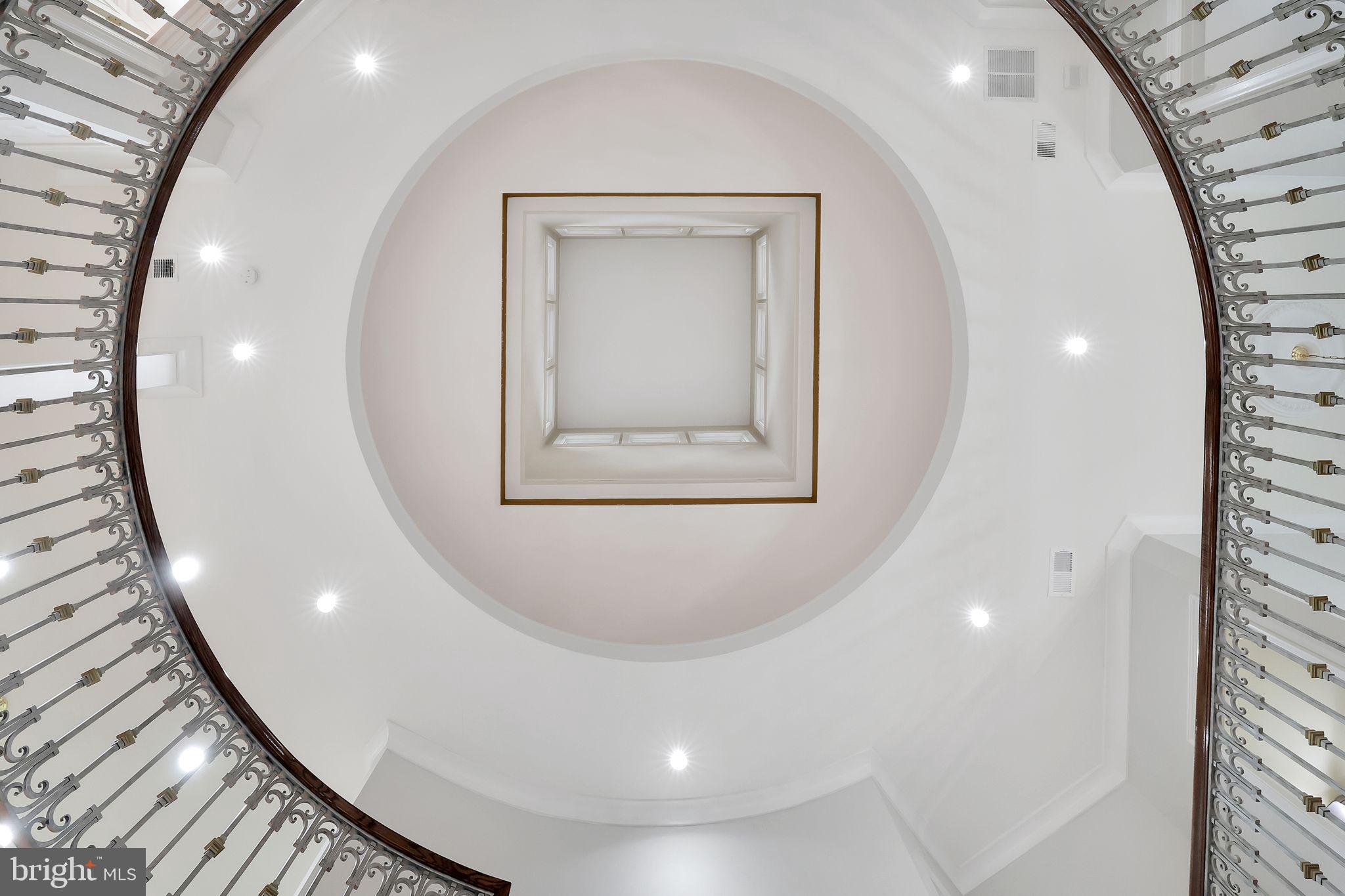 ARLINGWOOD - Residential