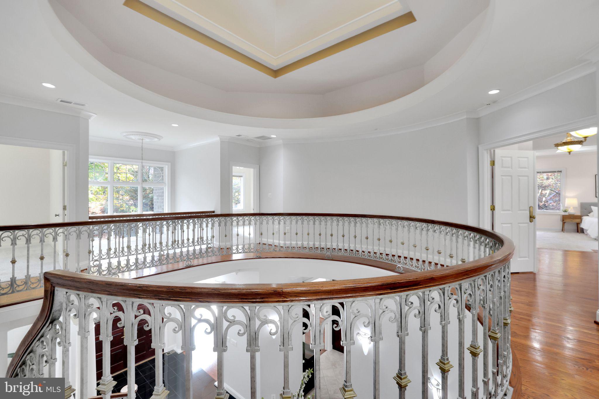 ARLINGWOOD - Residential