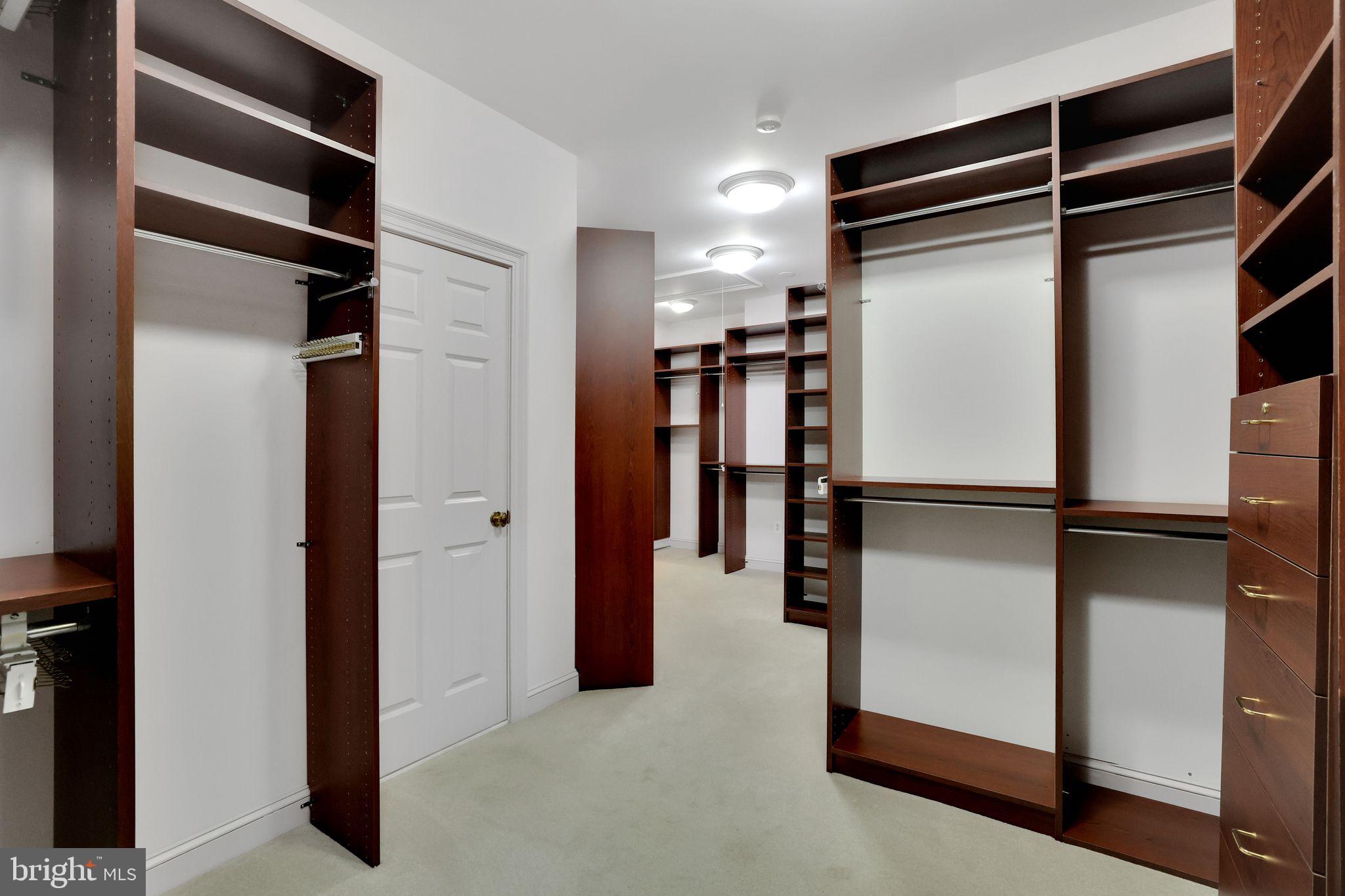 ARLINGWOOD - Residential