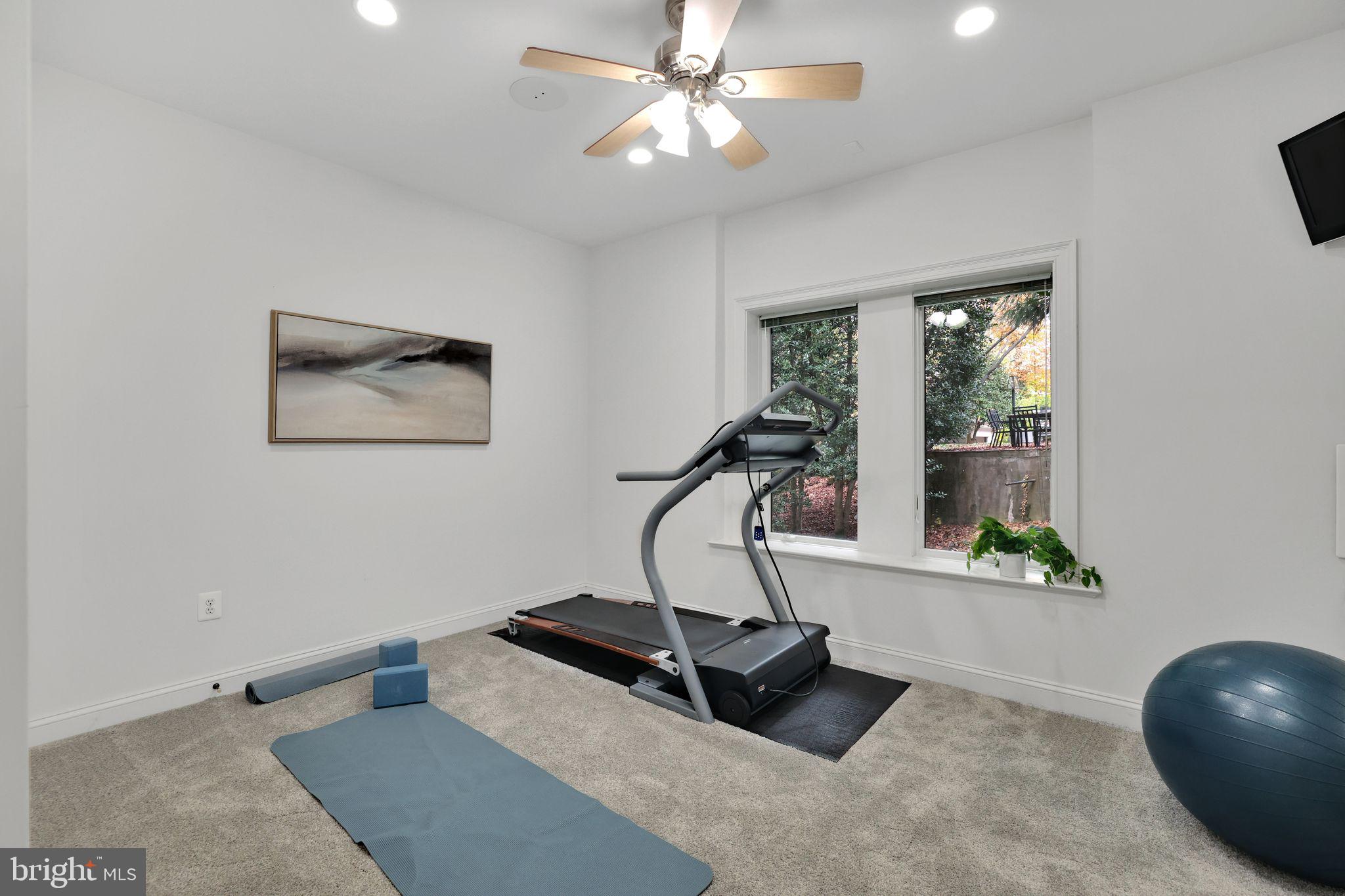 ARLINGWOOD - Residential