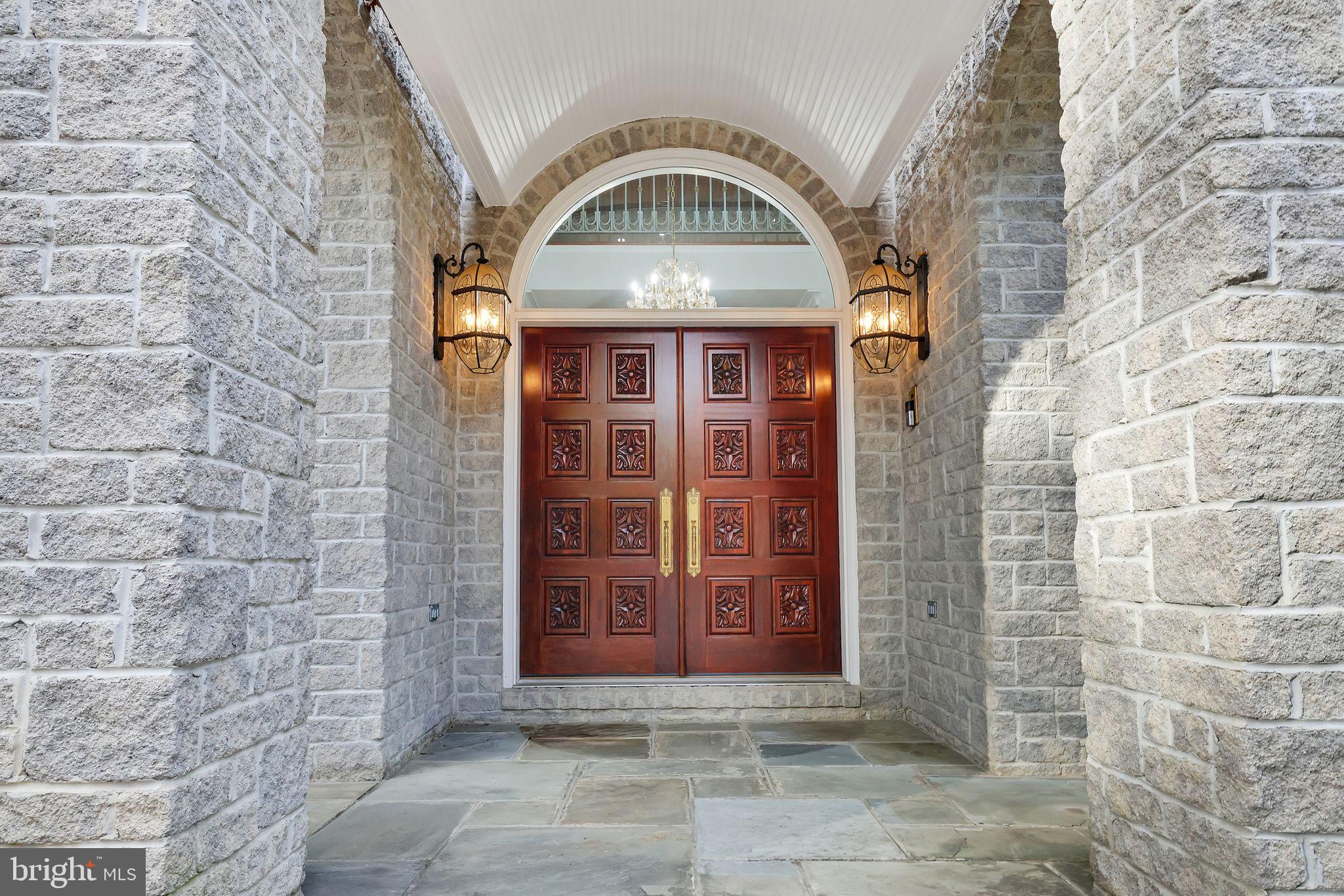 ARLINGWOOD - Residential