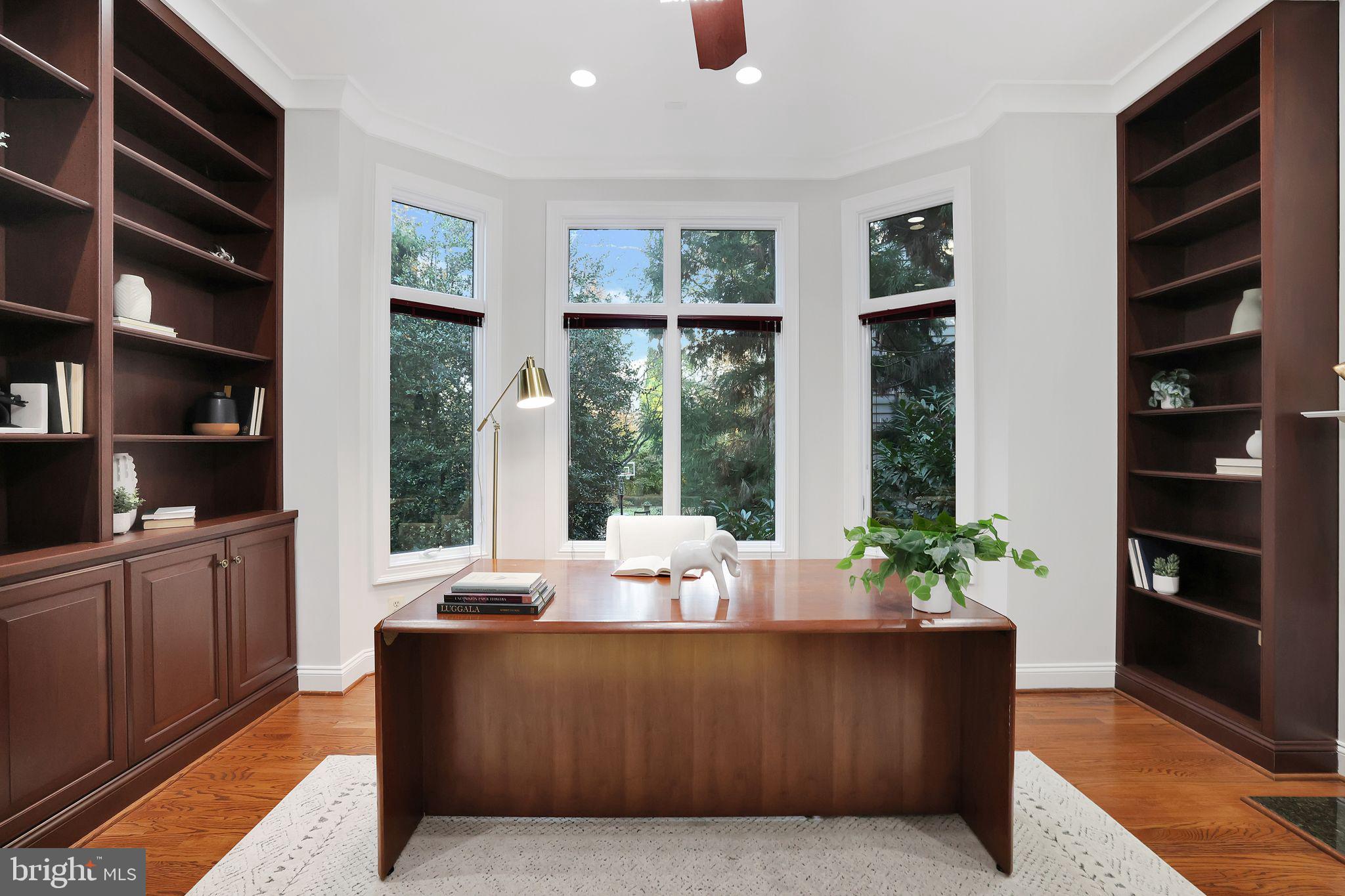 ARLINGWOOD - Residential