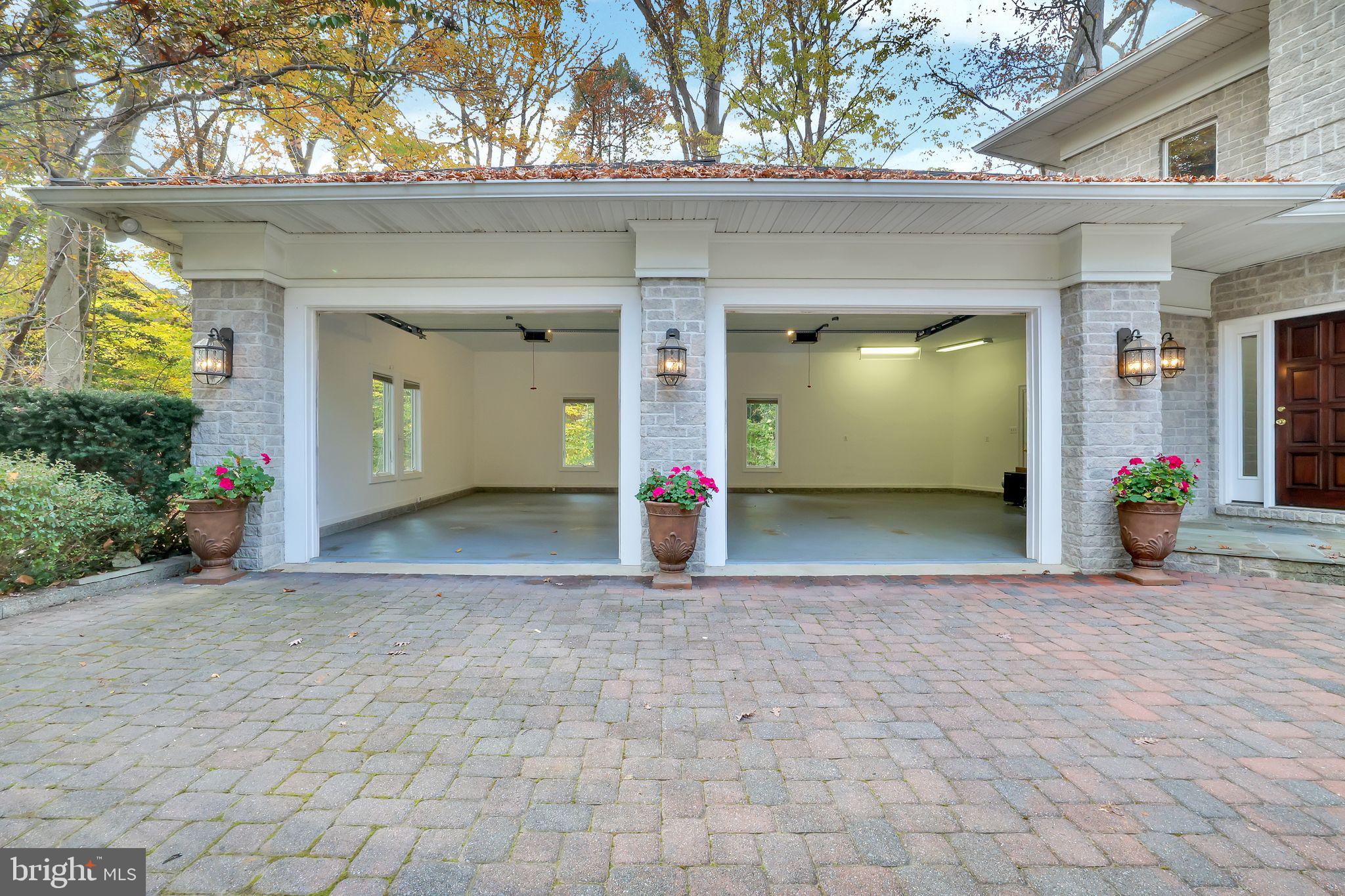 ARLINGWOOD - Residential