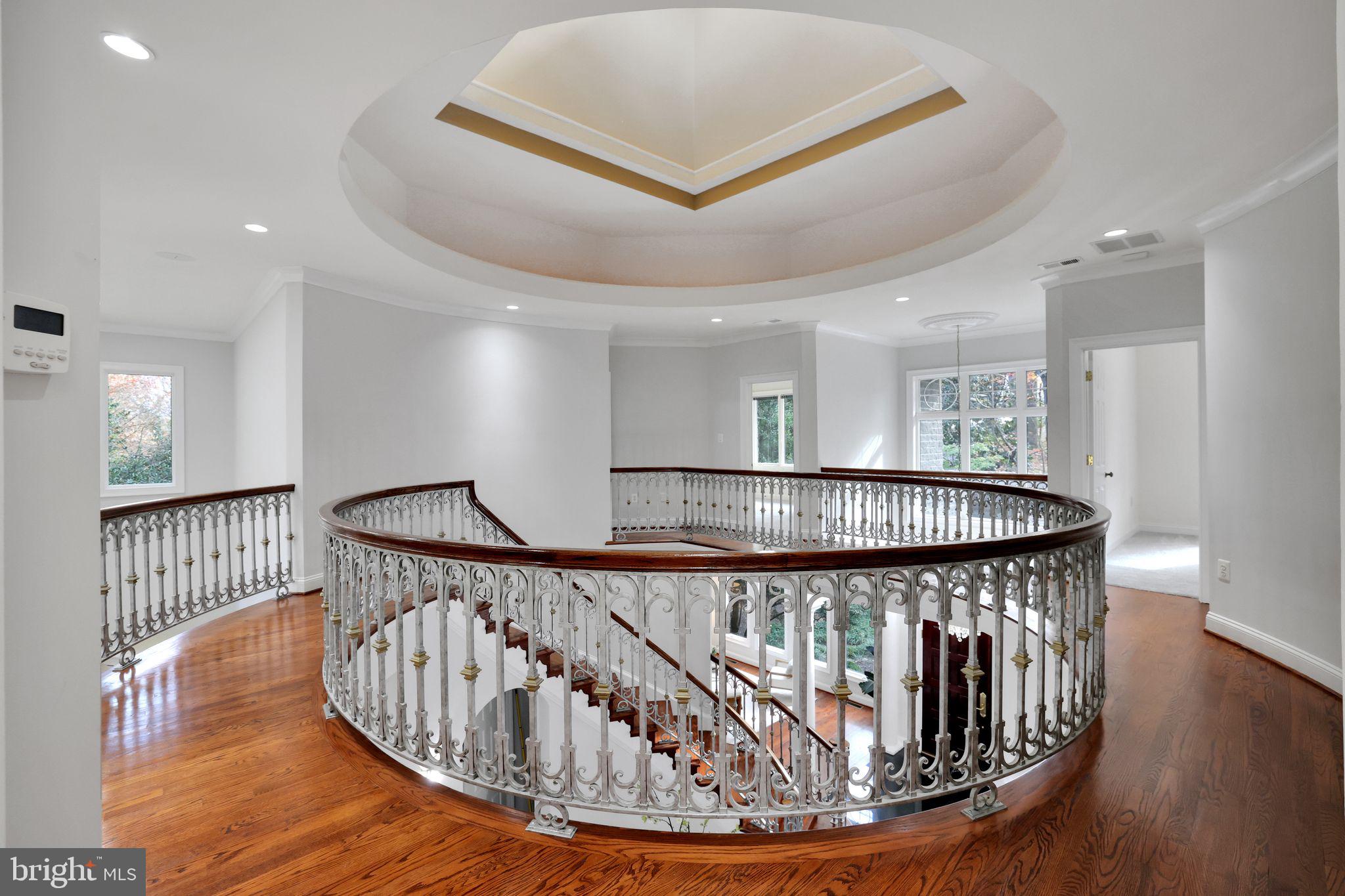 ARLINGWOOD - Residential