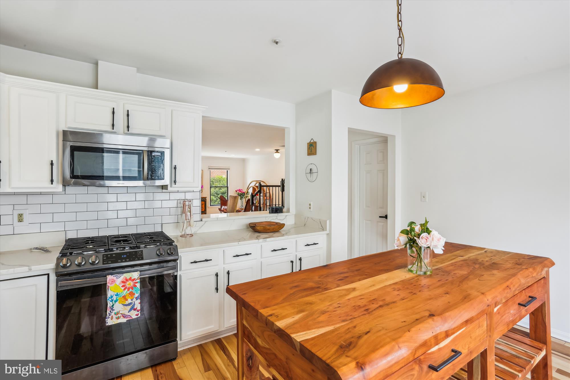 120 RIDGEPOINT PLACE
