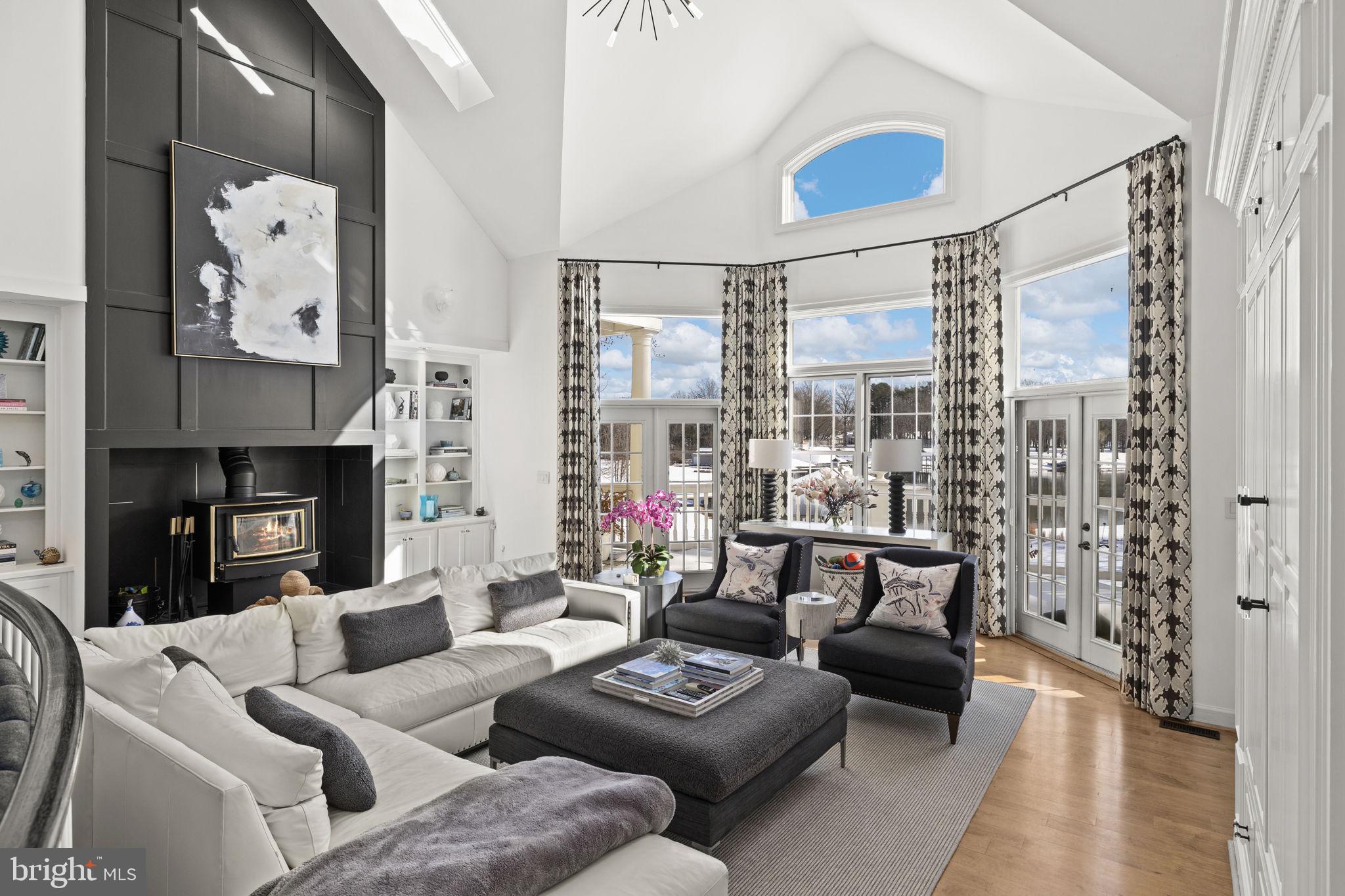 COVENANT COVE - Residential