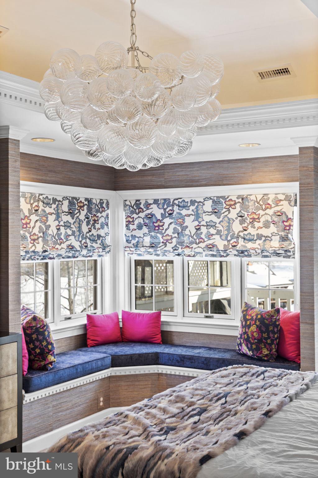 COVENANT COVE - Residential