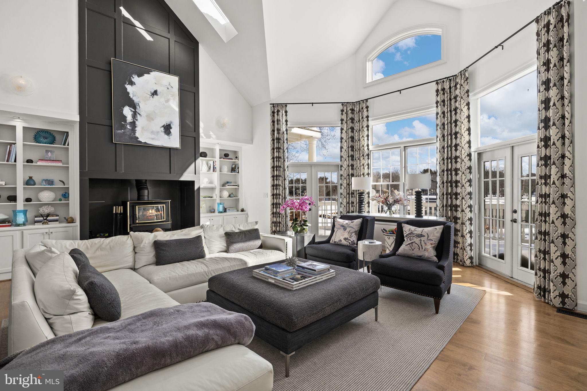 COVENANT COVE - Residential