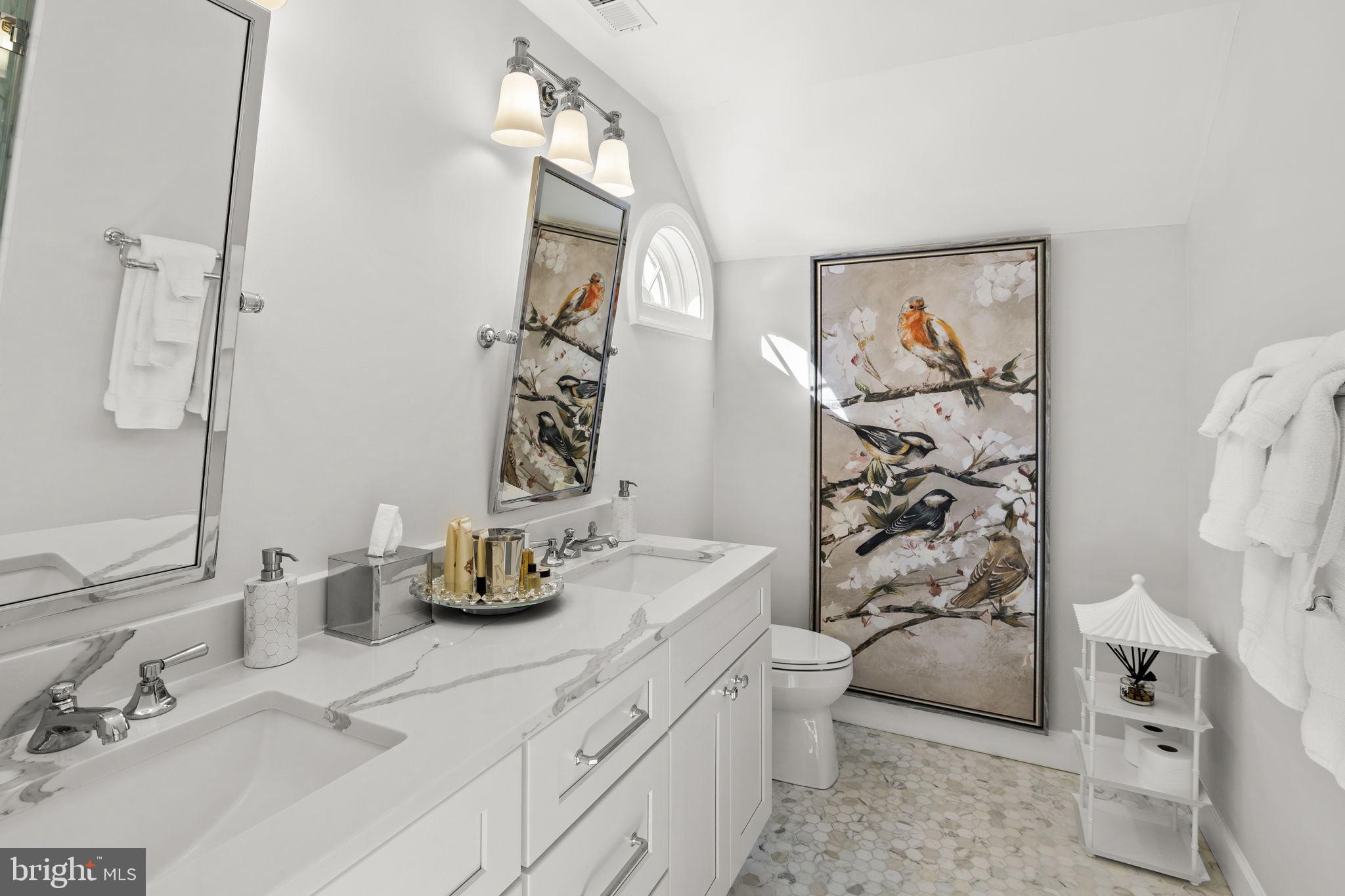 COVENANT COVE - Residential