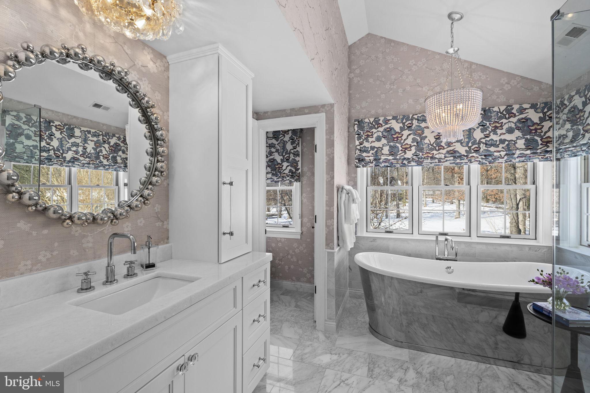 COVENANT COVE - Residential