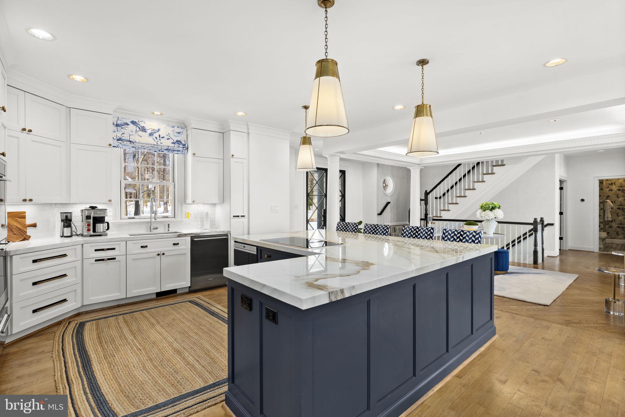 COVENANT COVE - Residential