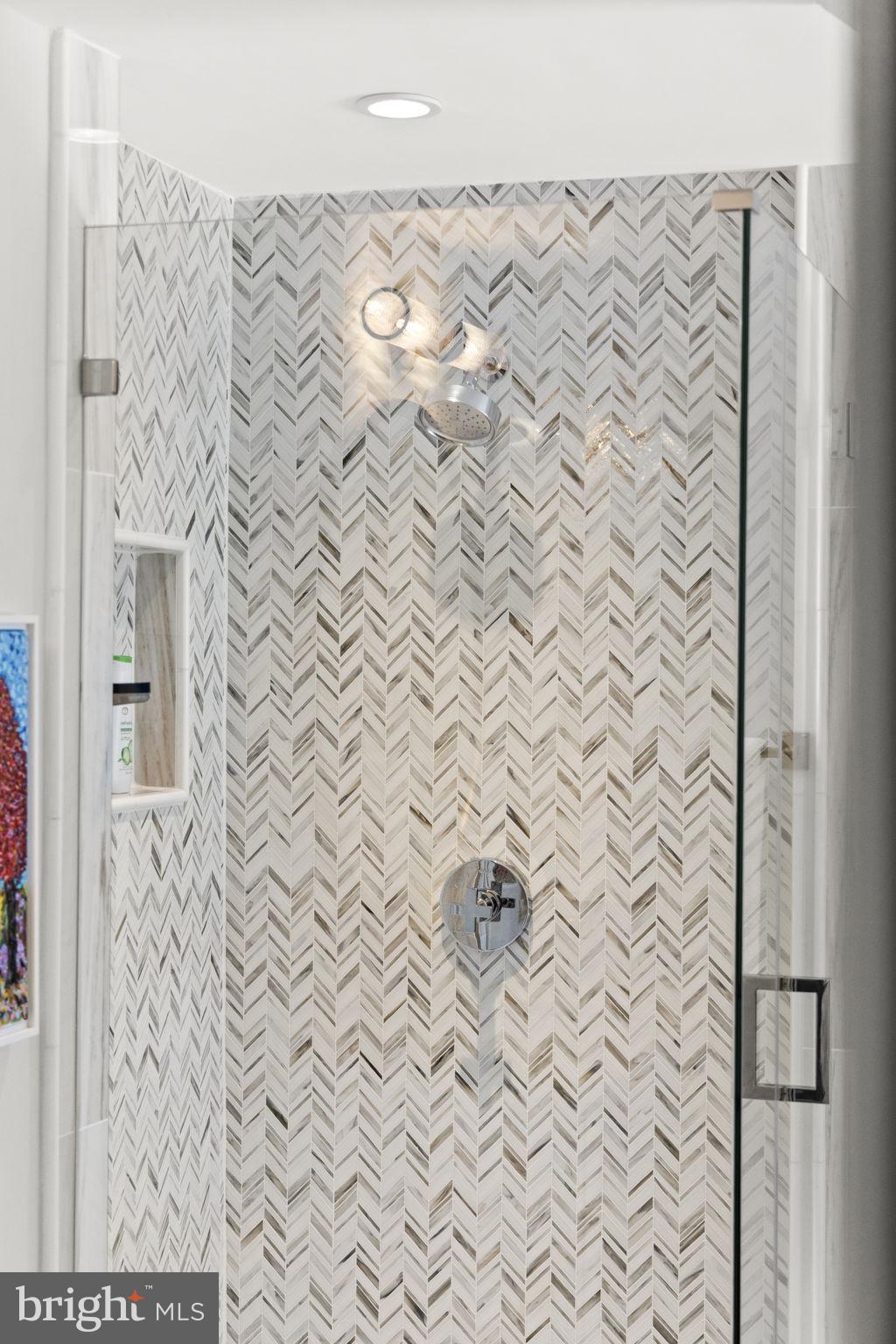 COVENANT COVE - Residential