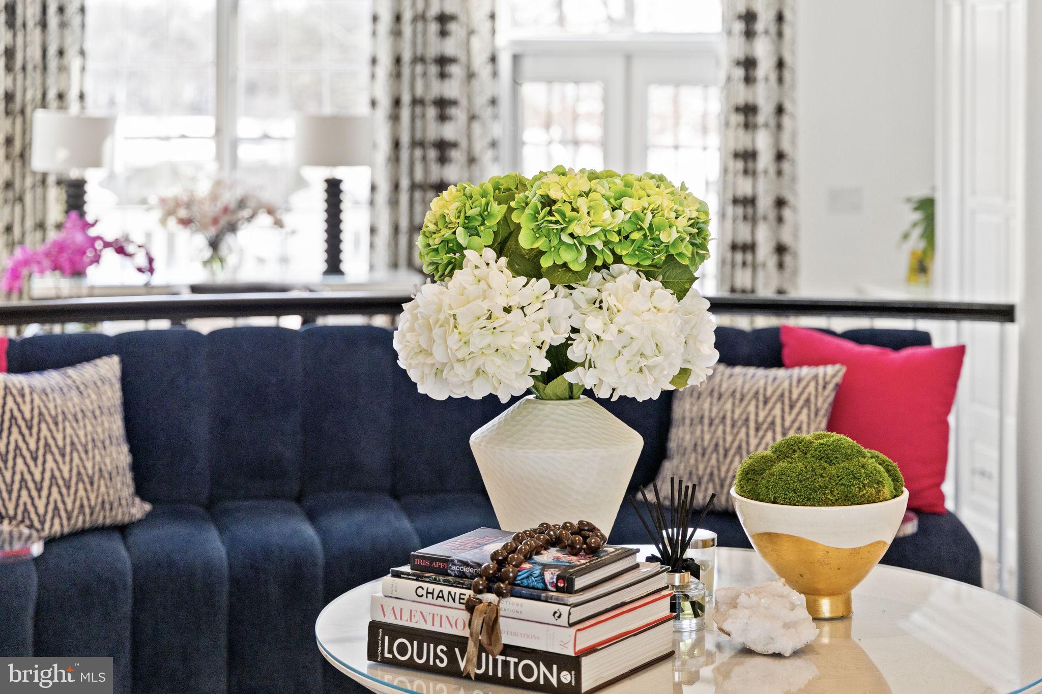 COVENANT COVE - Residential