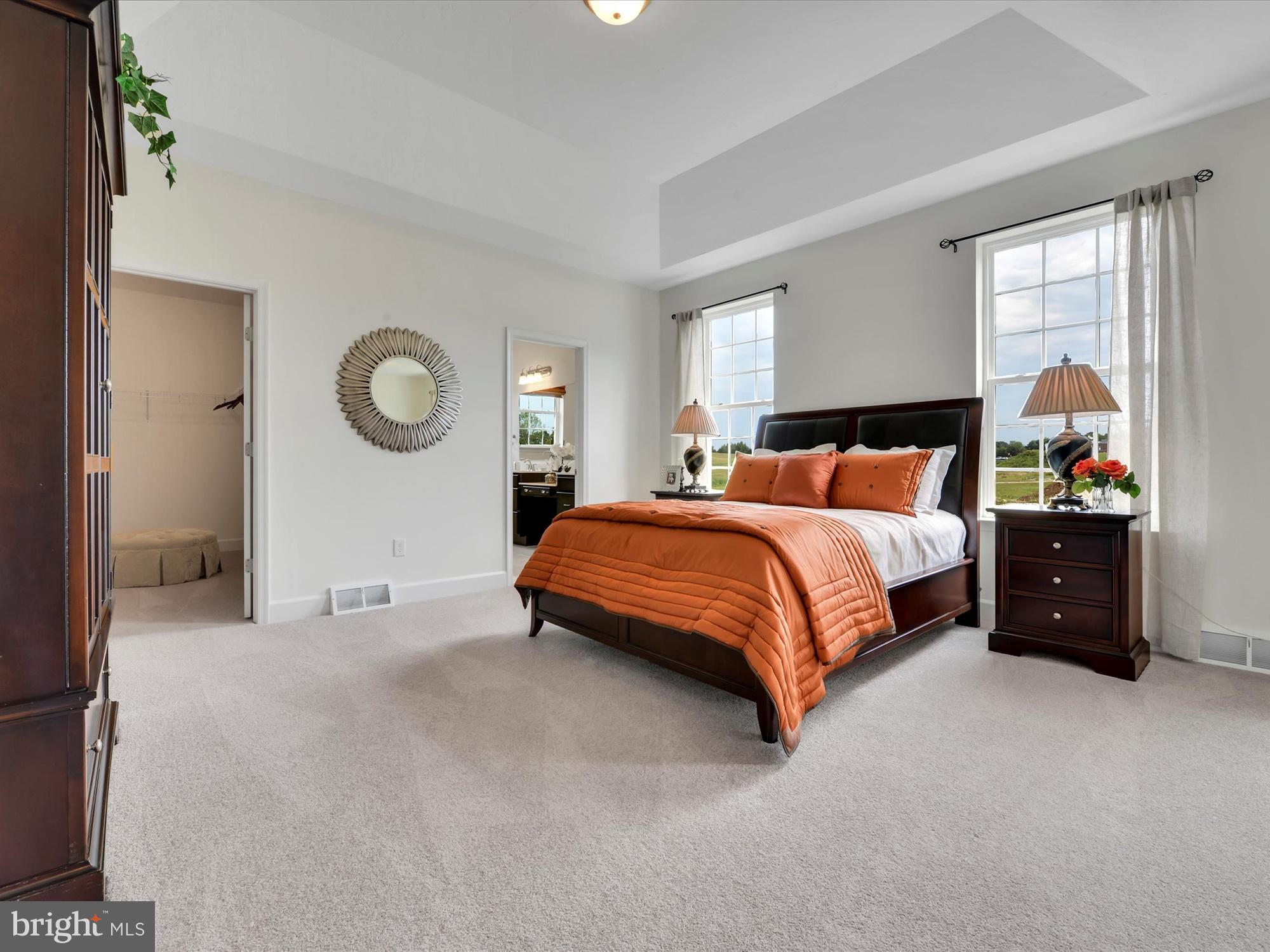 THORNBURY HUNT II - Residential