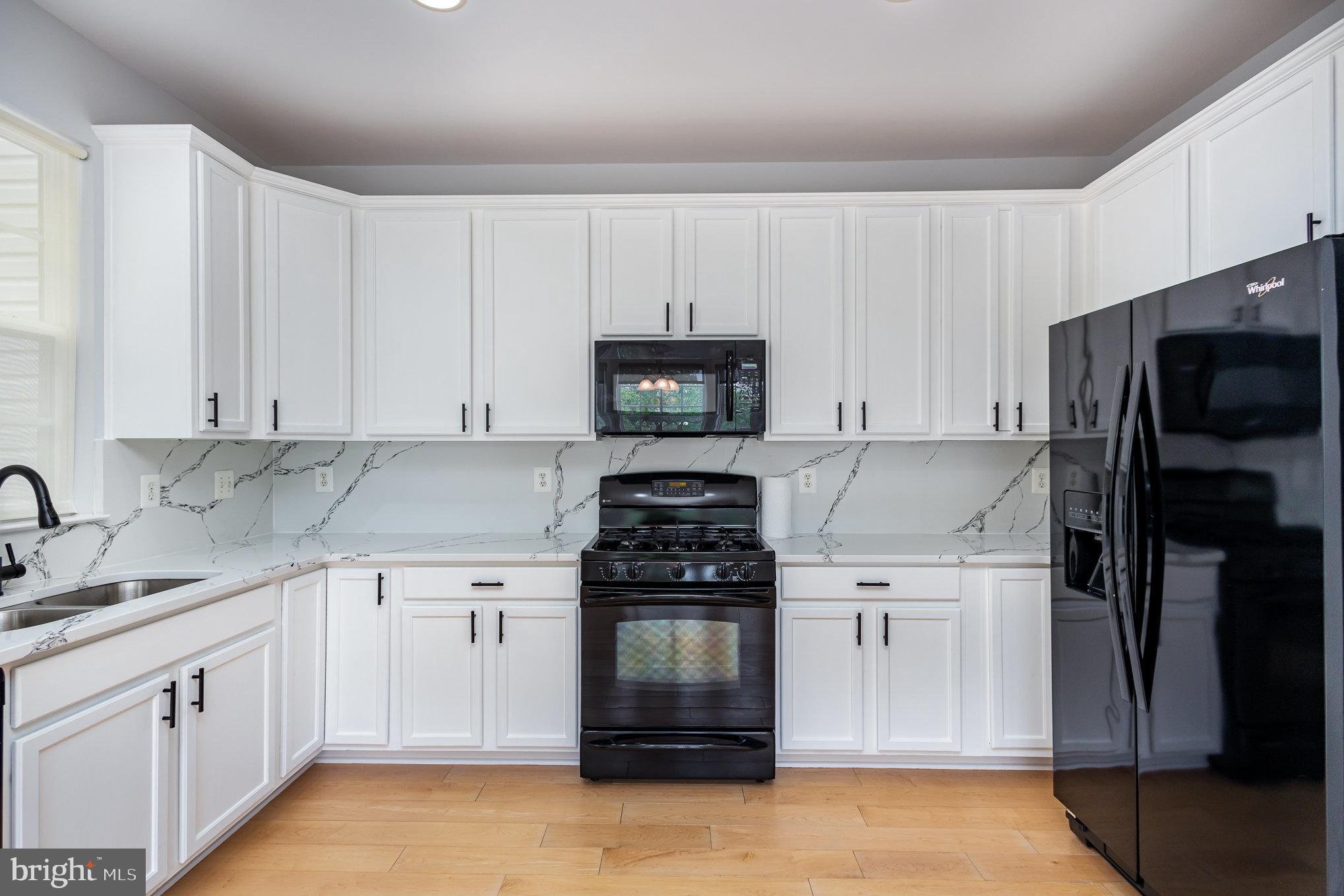 SUMMIT RIDGE - Residential Lease