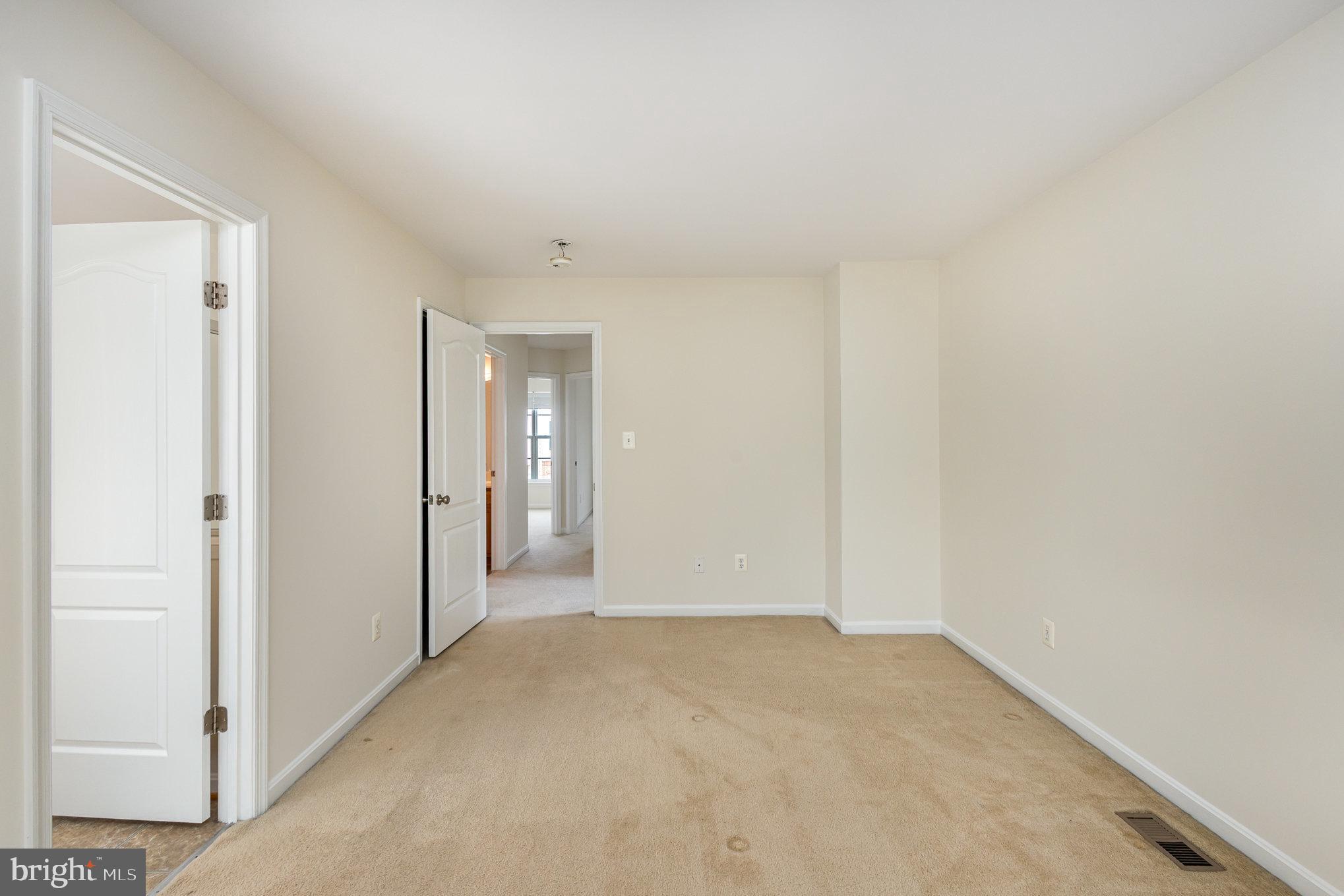 SUMMIT RIDGE - Residential Lease