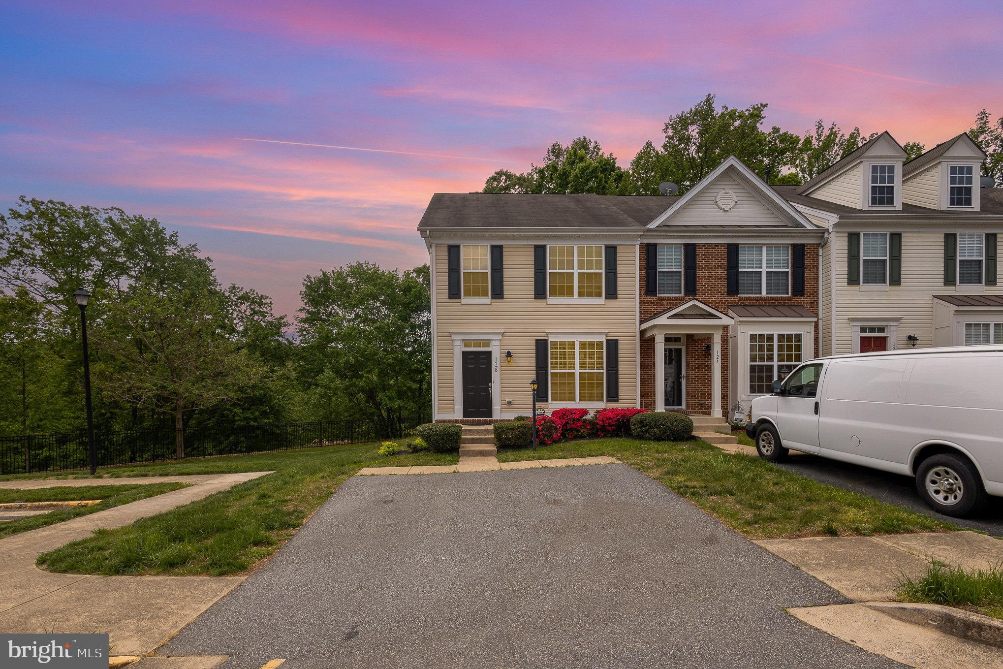 SUMMIT RIDGE - Residential Lease