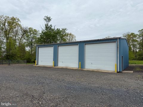 Photo of 563 Deep Run Road #GARAGE, PERKASIE, PA 18944 (MLS # PABU2120022)