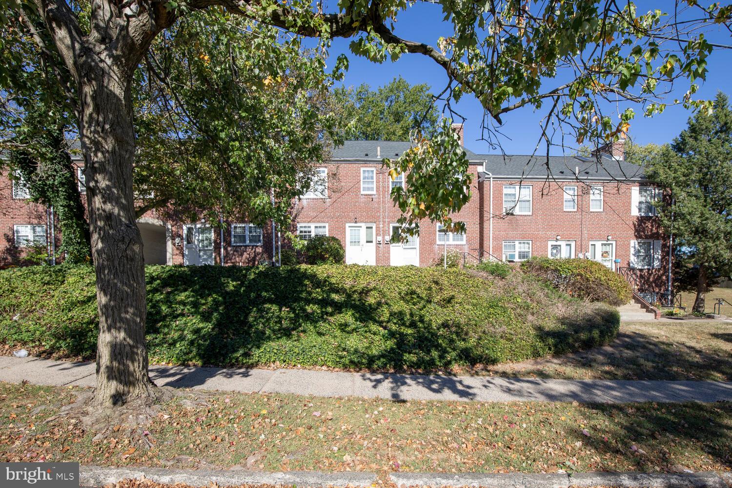 MAPLE GARDENS - Residential