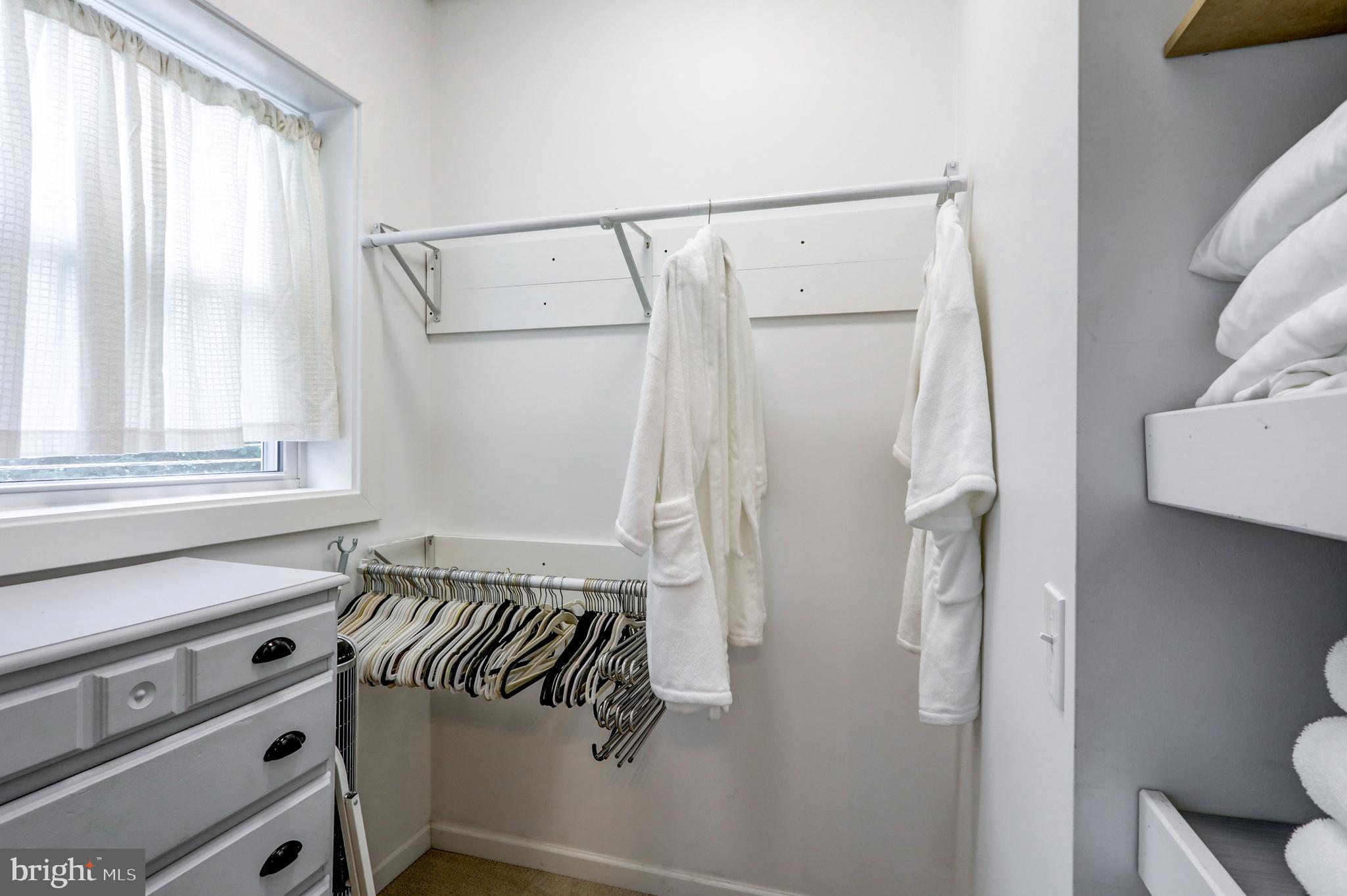 LANCASTER - Residential Lease