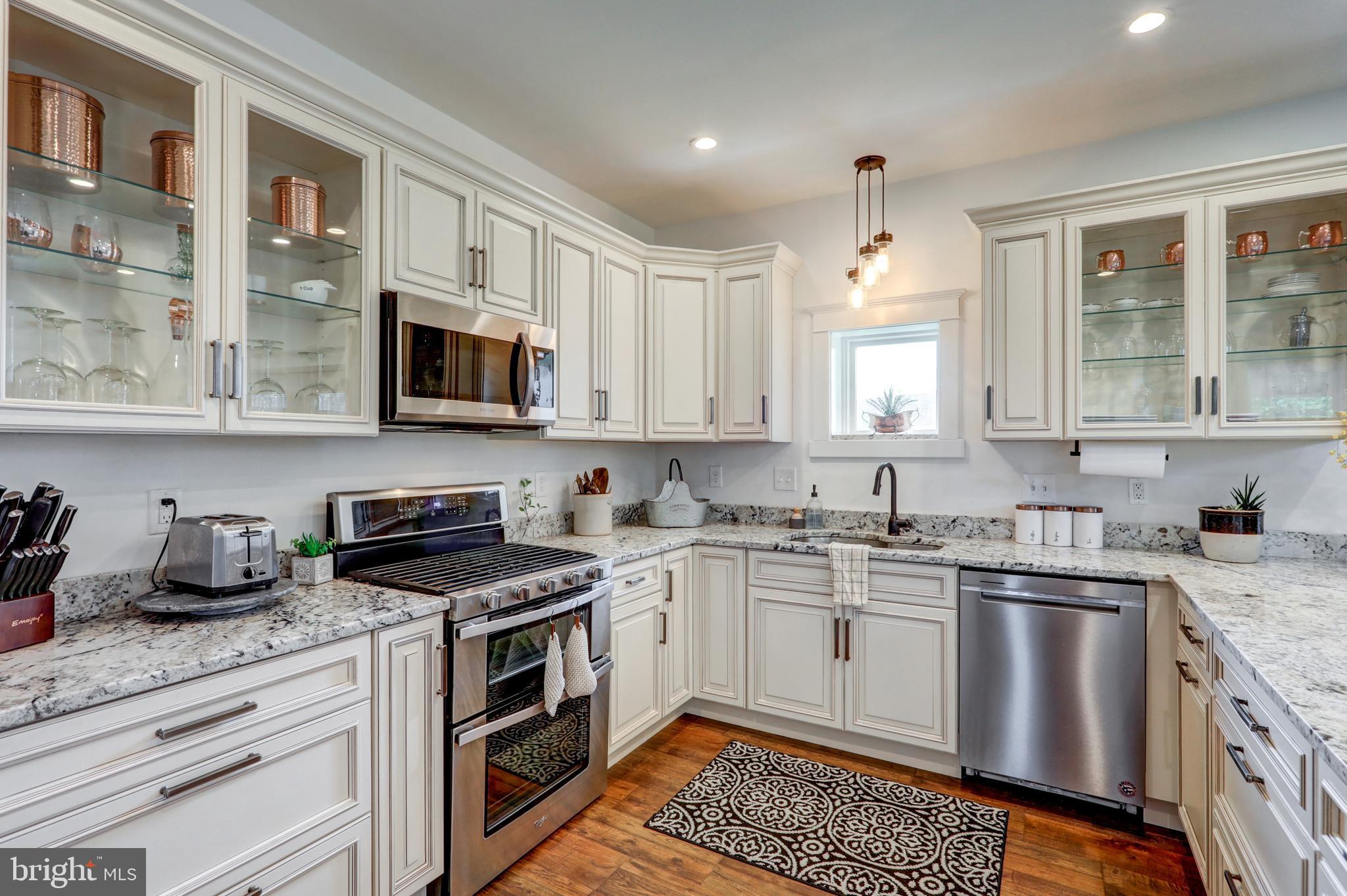 LANCASTER - Residential Lease