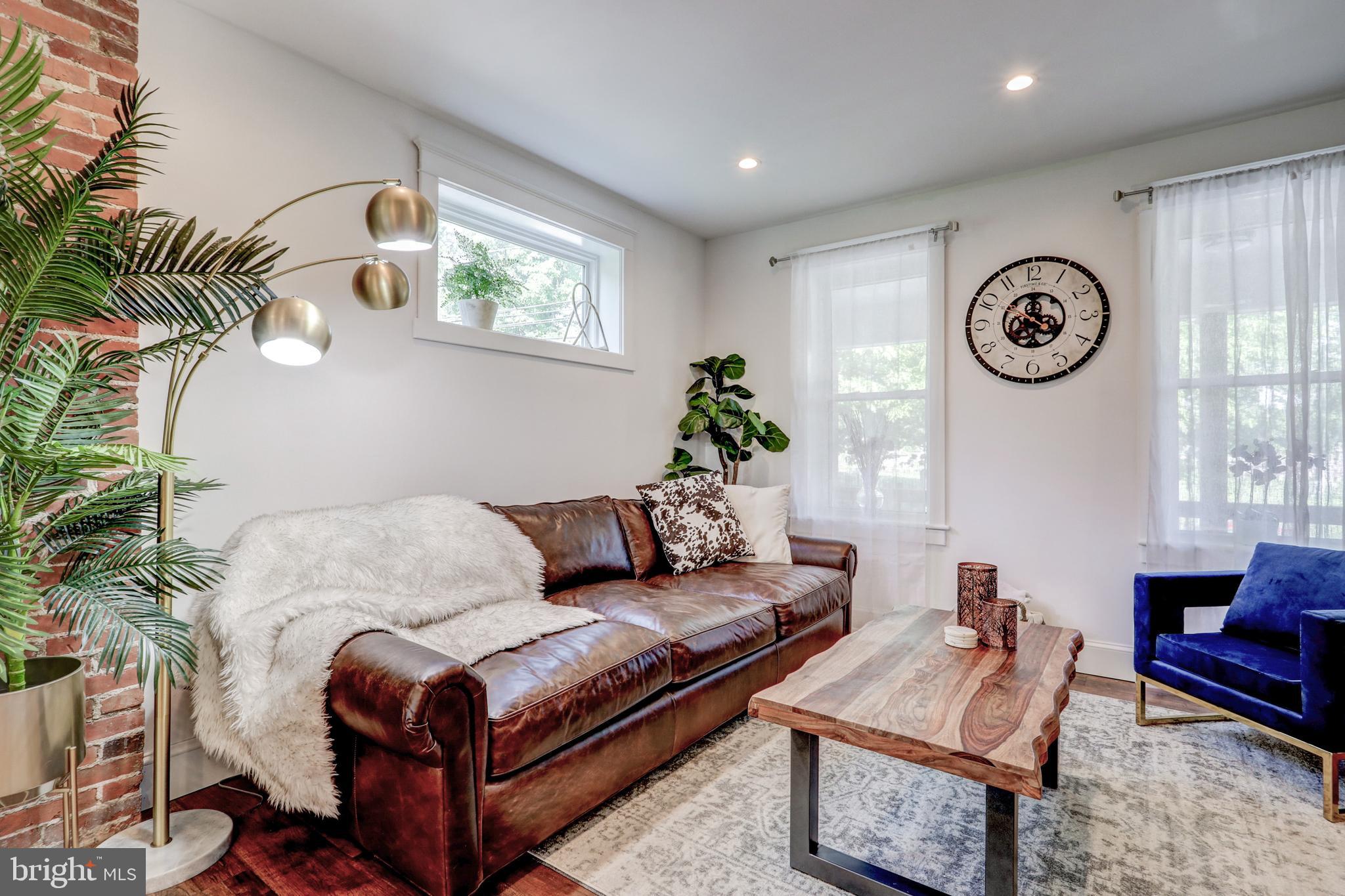 LANCASTER - Residential Lease