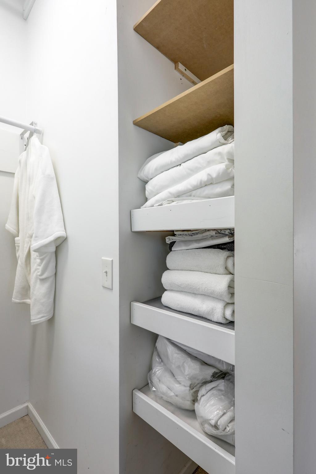 LANCASTER - Residential Lease