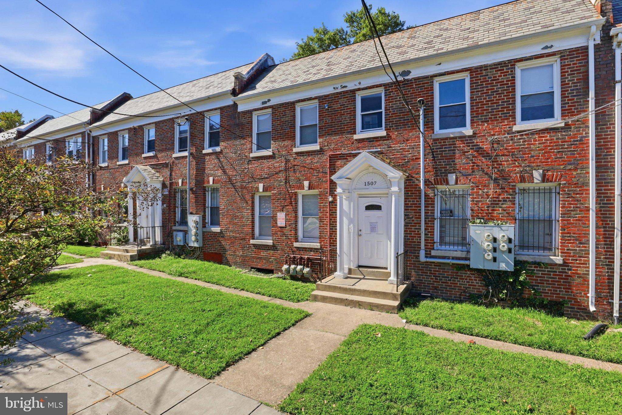 1507 17TH STREET SE