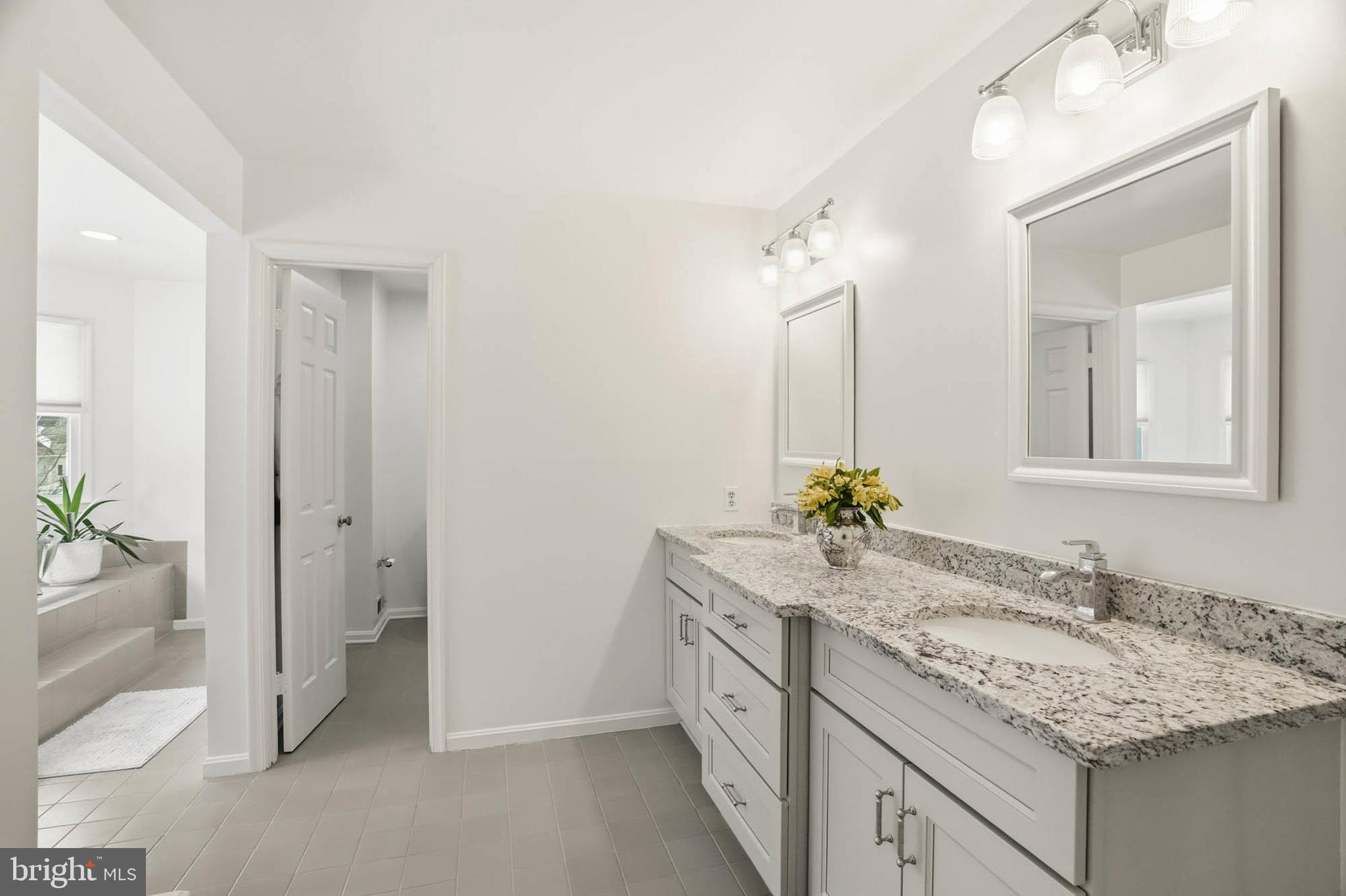 ALLNUTT FARMS ESTATES - Residential