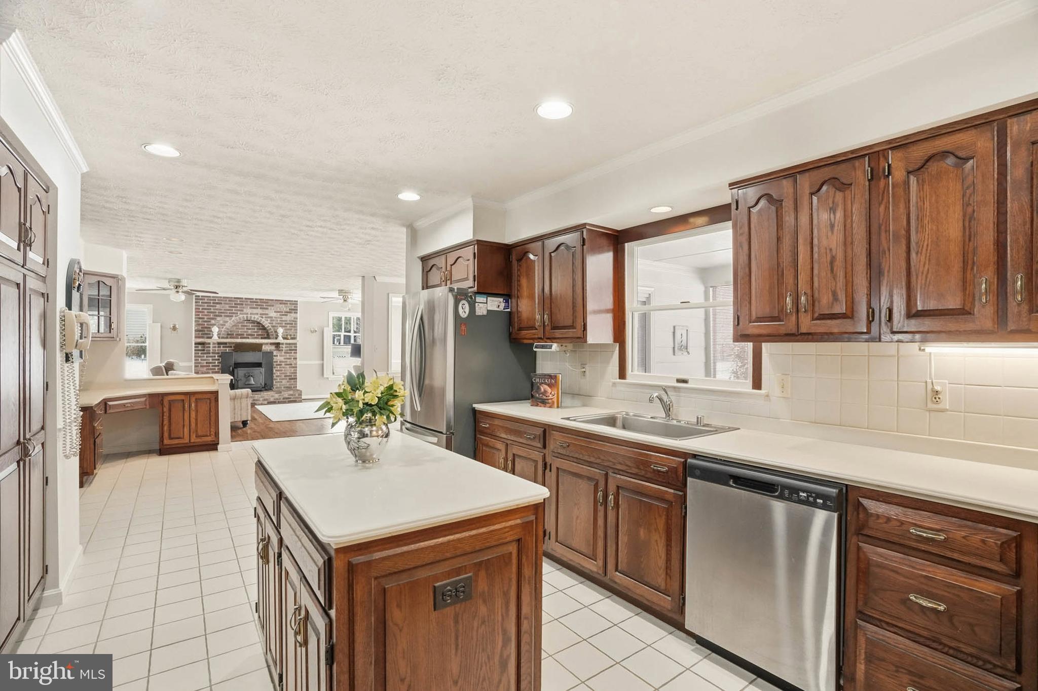 ALLNUTT FARMS ESTATES - Residential