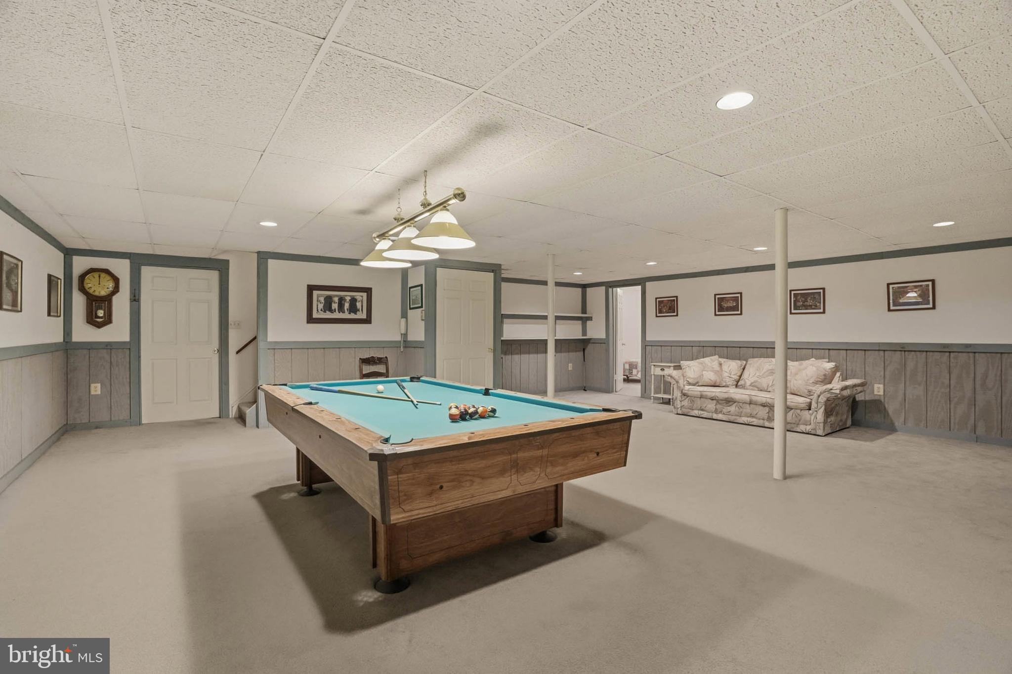 ALLNUTT FARMS ESTATES - Residential