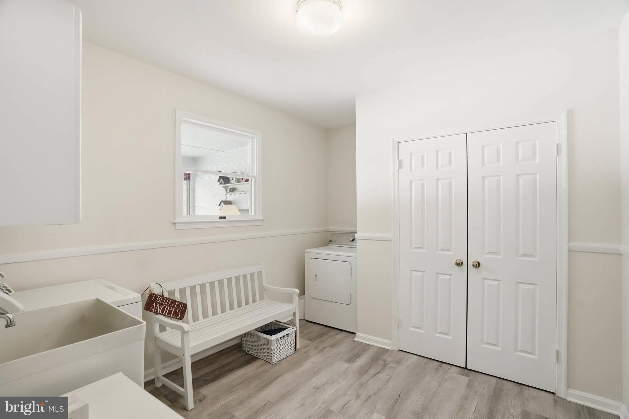 ALLNUTT FARMS ESTATES - Residential