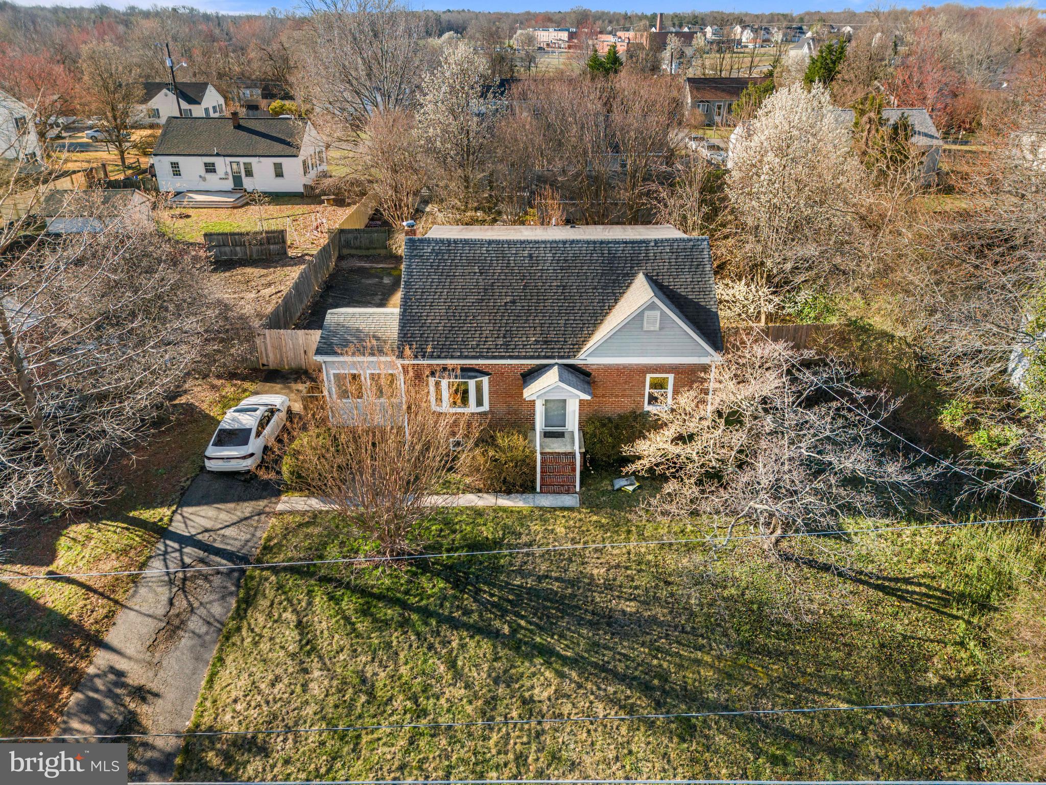 WOOD'S SUB LA PLATA - Residential