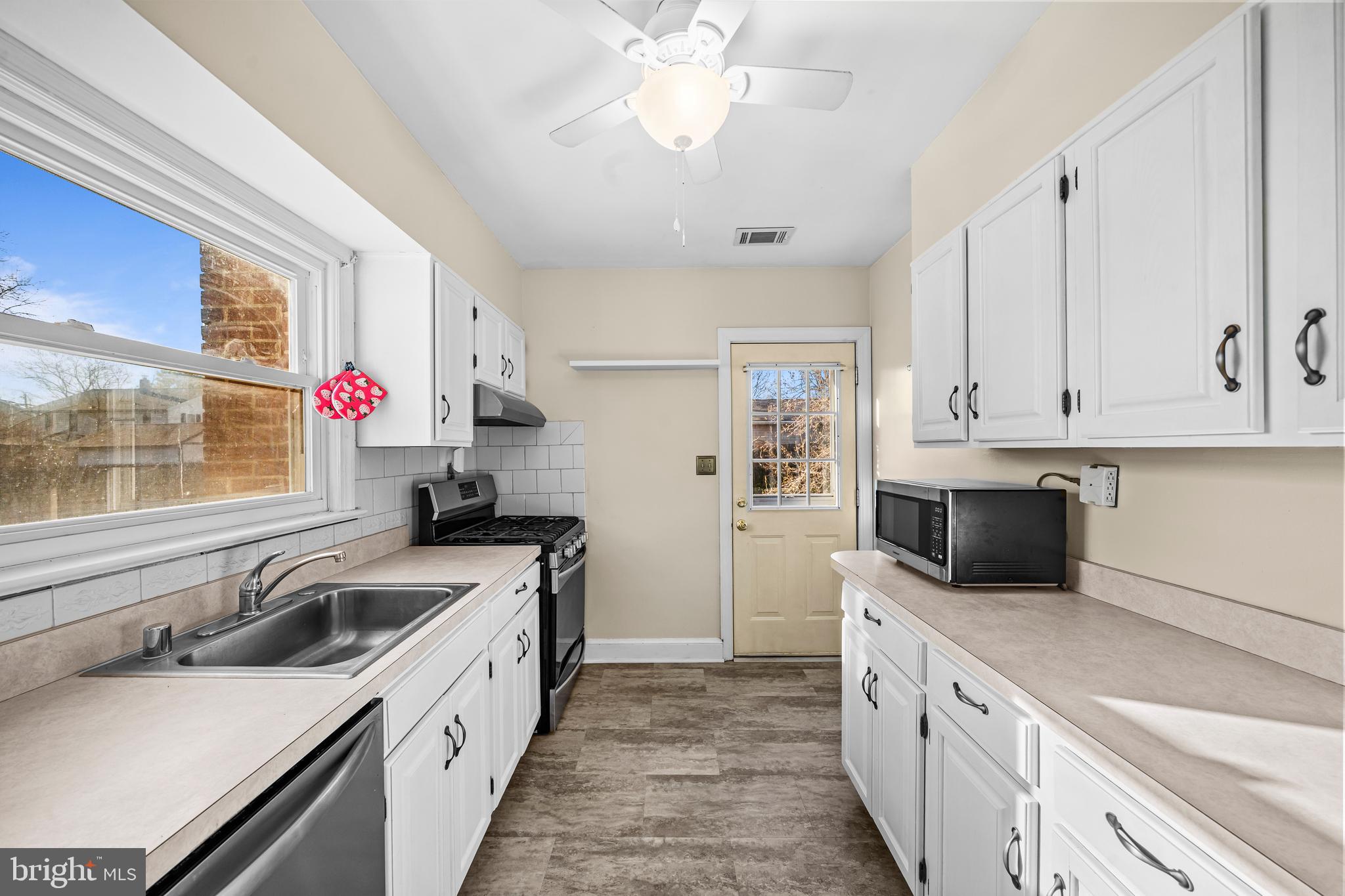 WOOD'S SUB LA PLATA - Residential