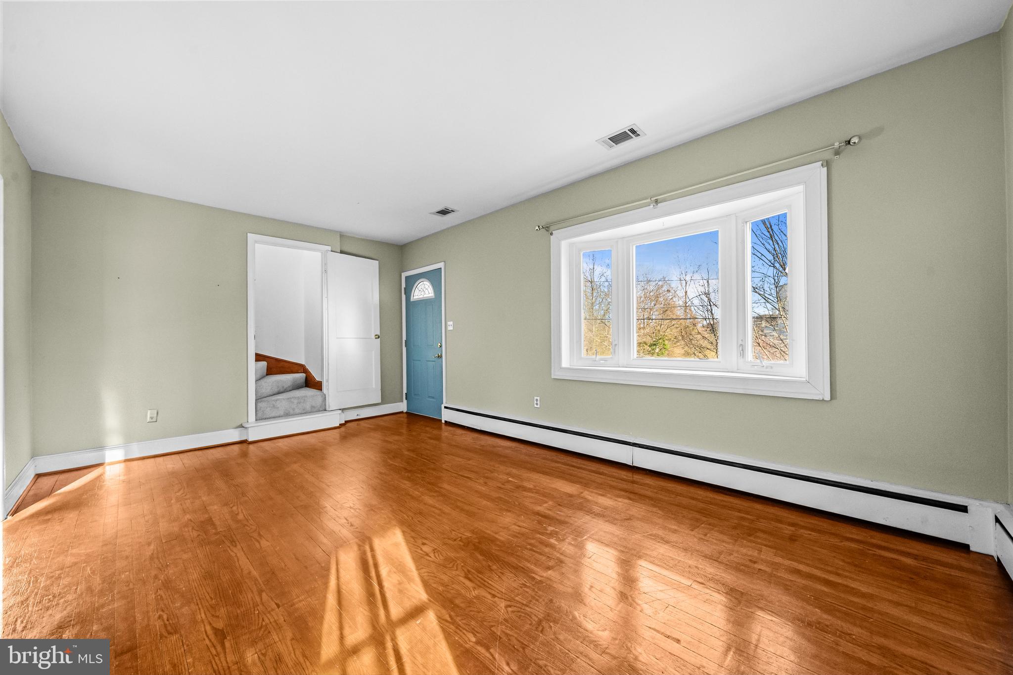 WOOD'S SUB LA PLATA - Residential