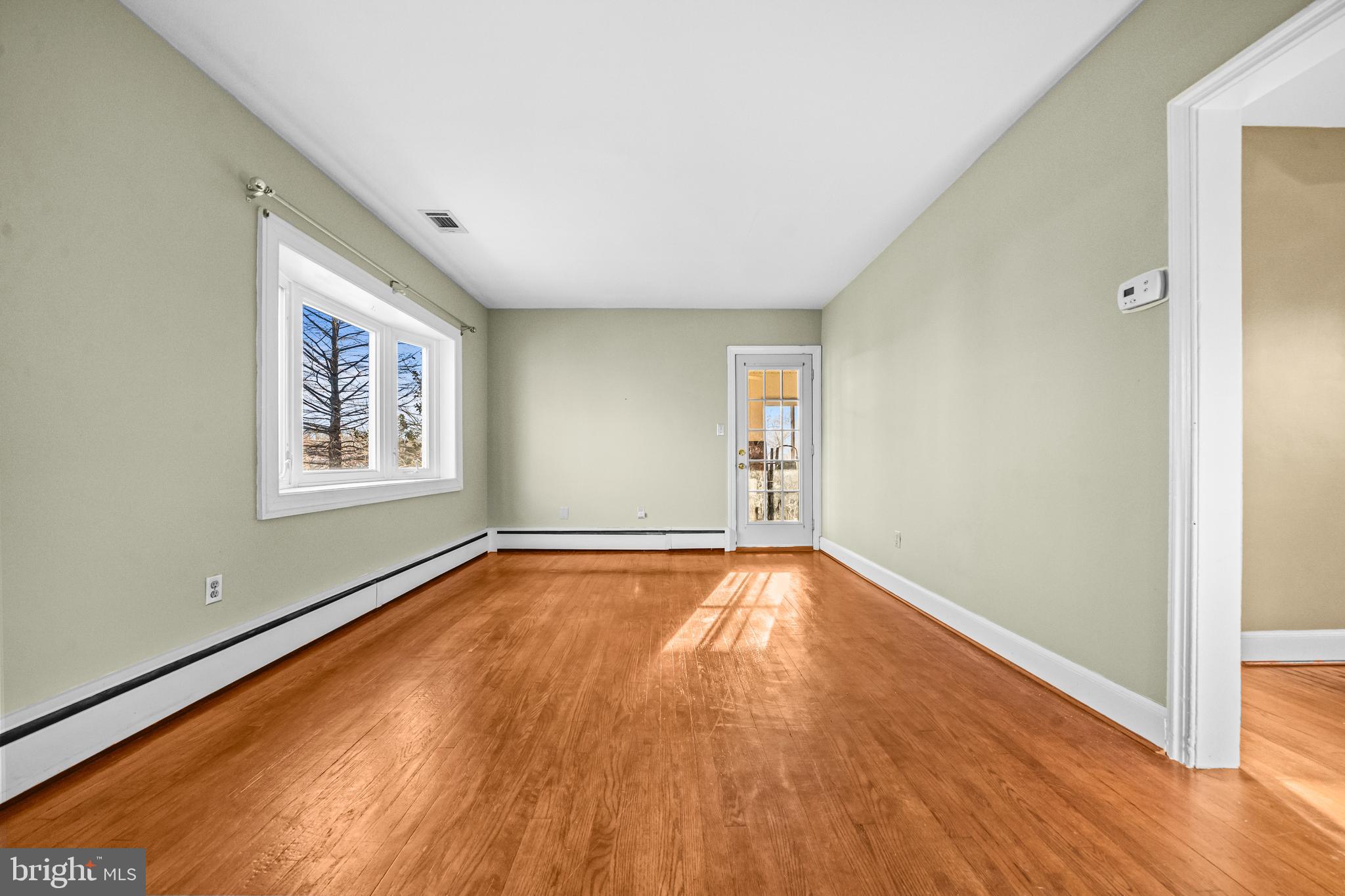 WOOD'S SUB LA PLATA - Residential